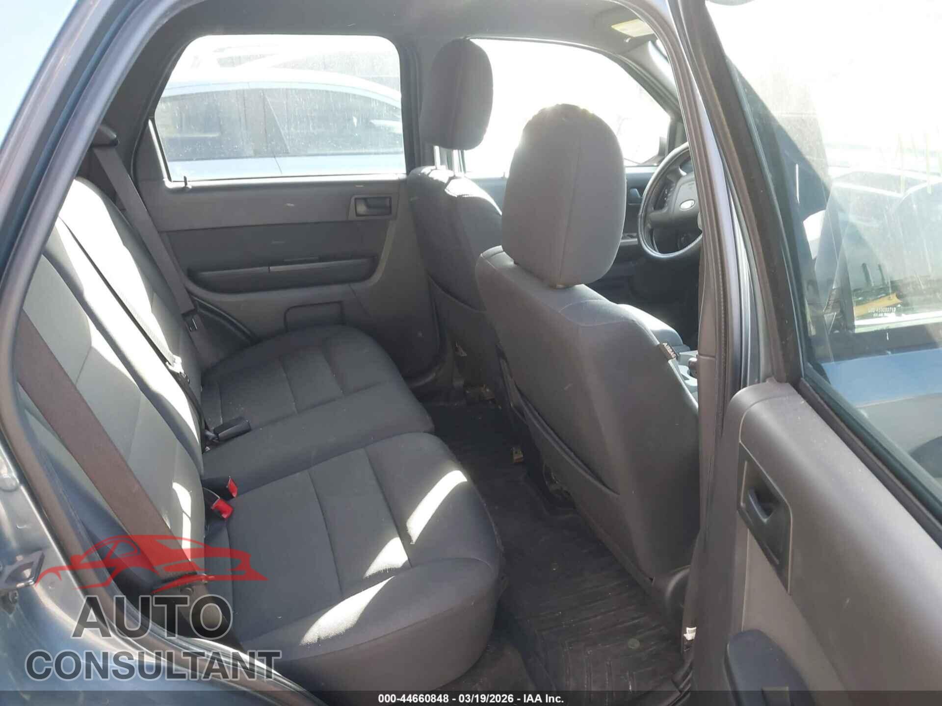 FORD ESCAPE 2011 - 1FMCU0D76BKB45152