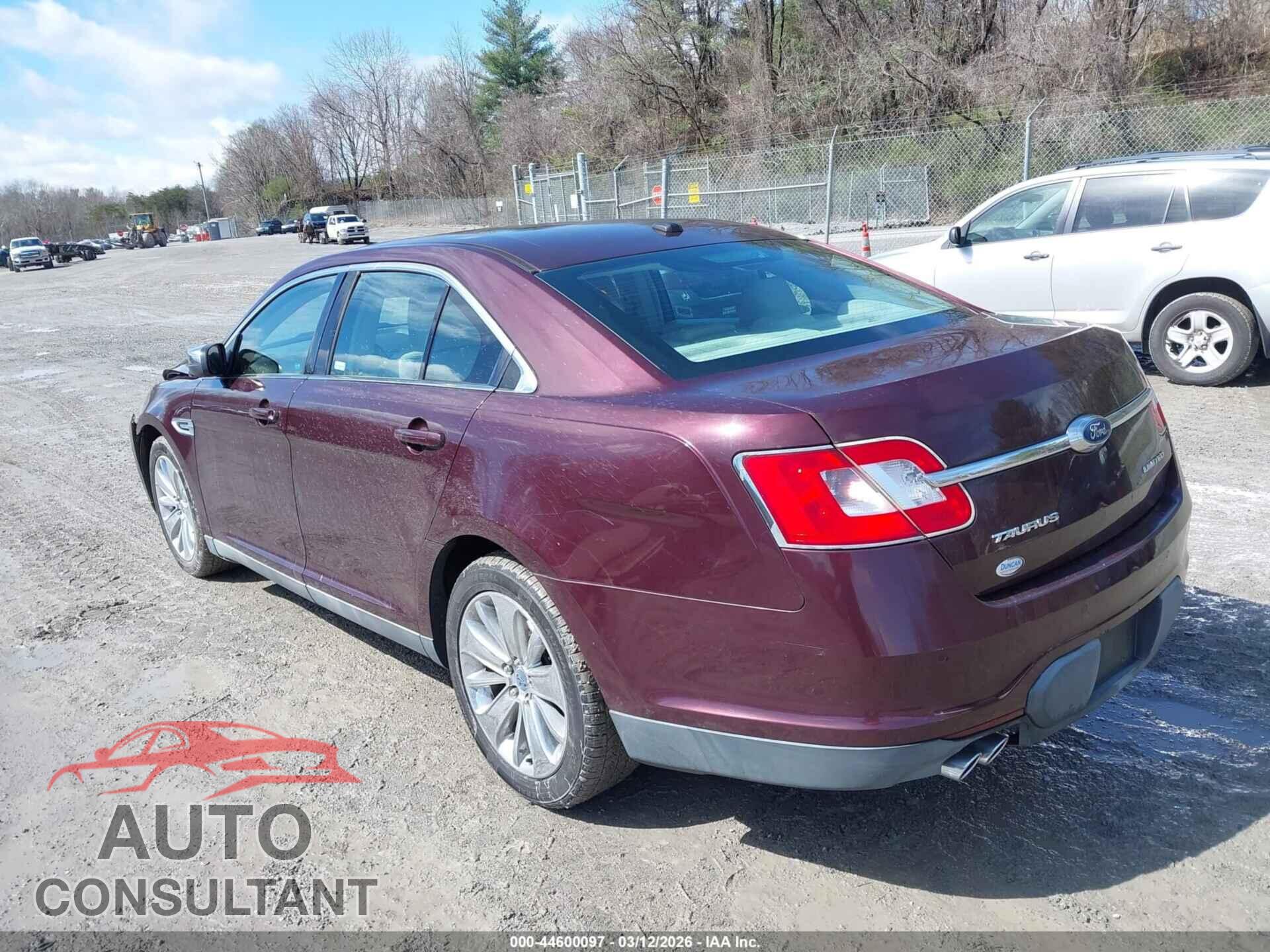 FORD TAURUS 2011 - 1FAHP2FW9BG145236