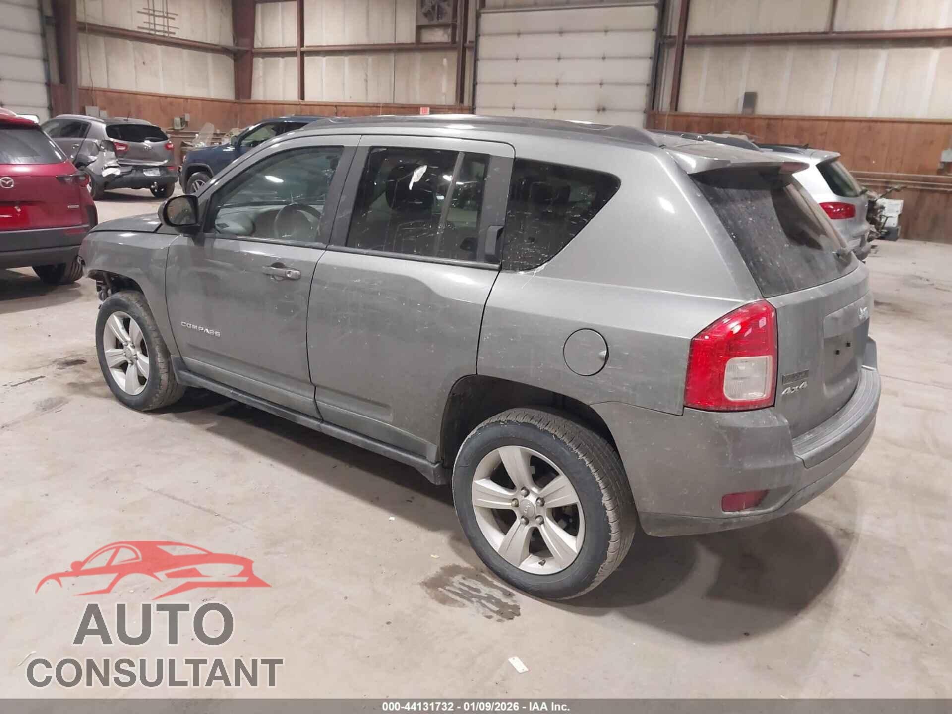 JEEP COMPASS 2011 - 1J4NF1FB8BD280792