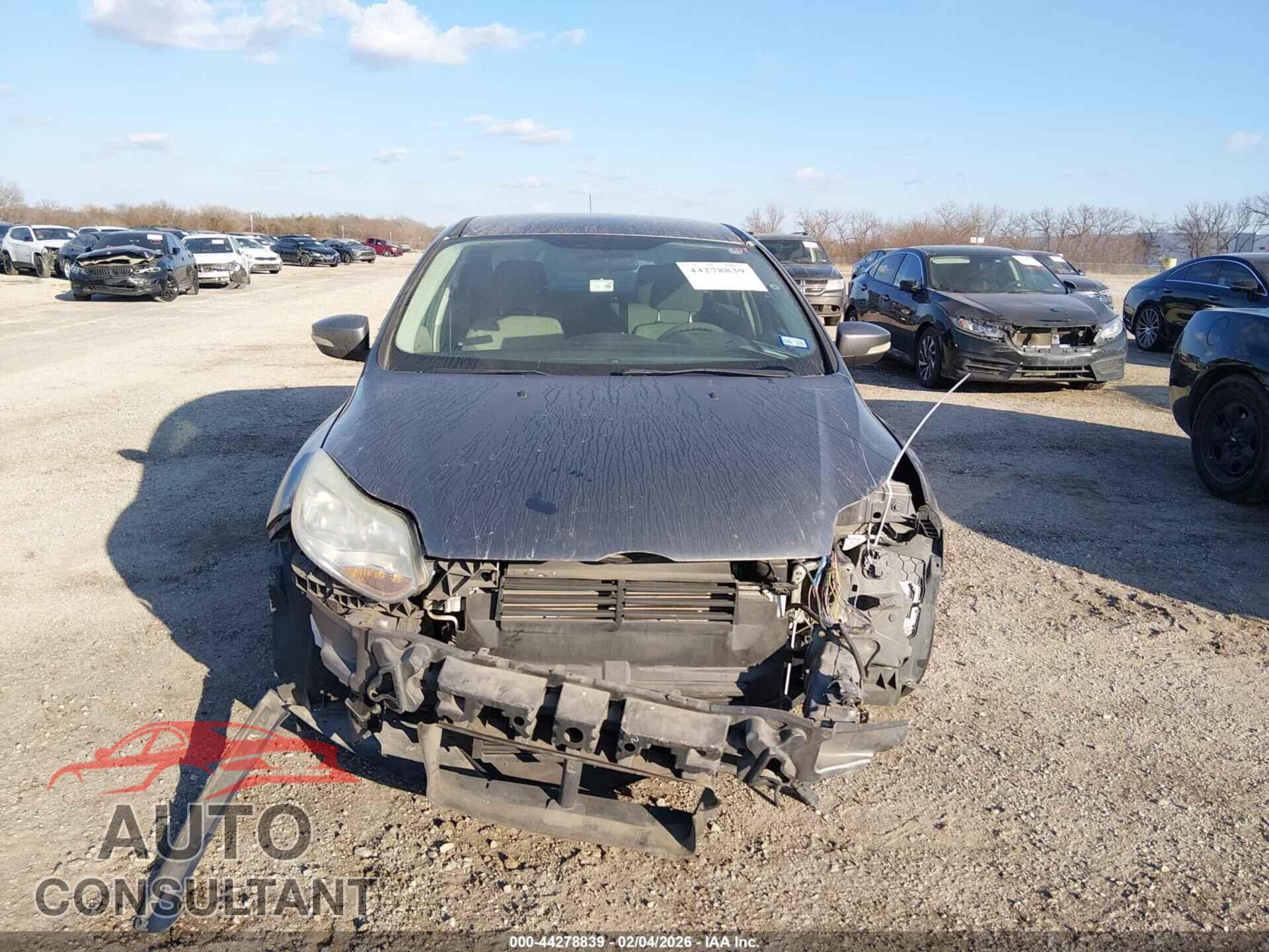 FORD FOCUS 2013 - 1FADP3F20DL362167