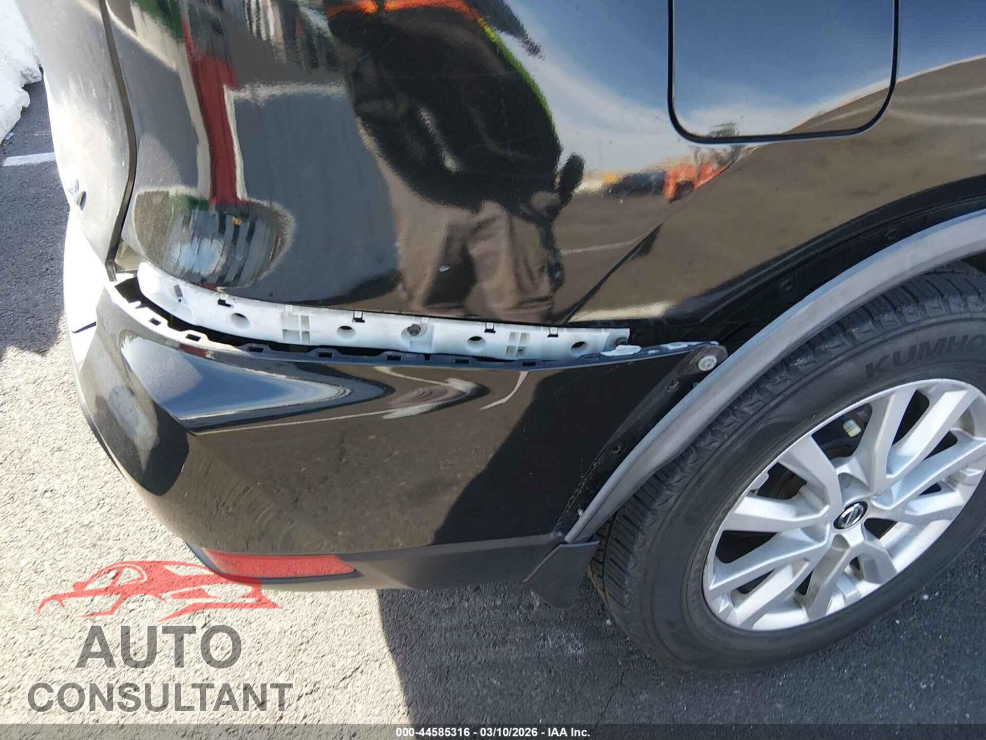 NISSAN ROGUE 2017 - KNMAT2MT7HP604143
