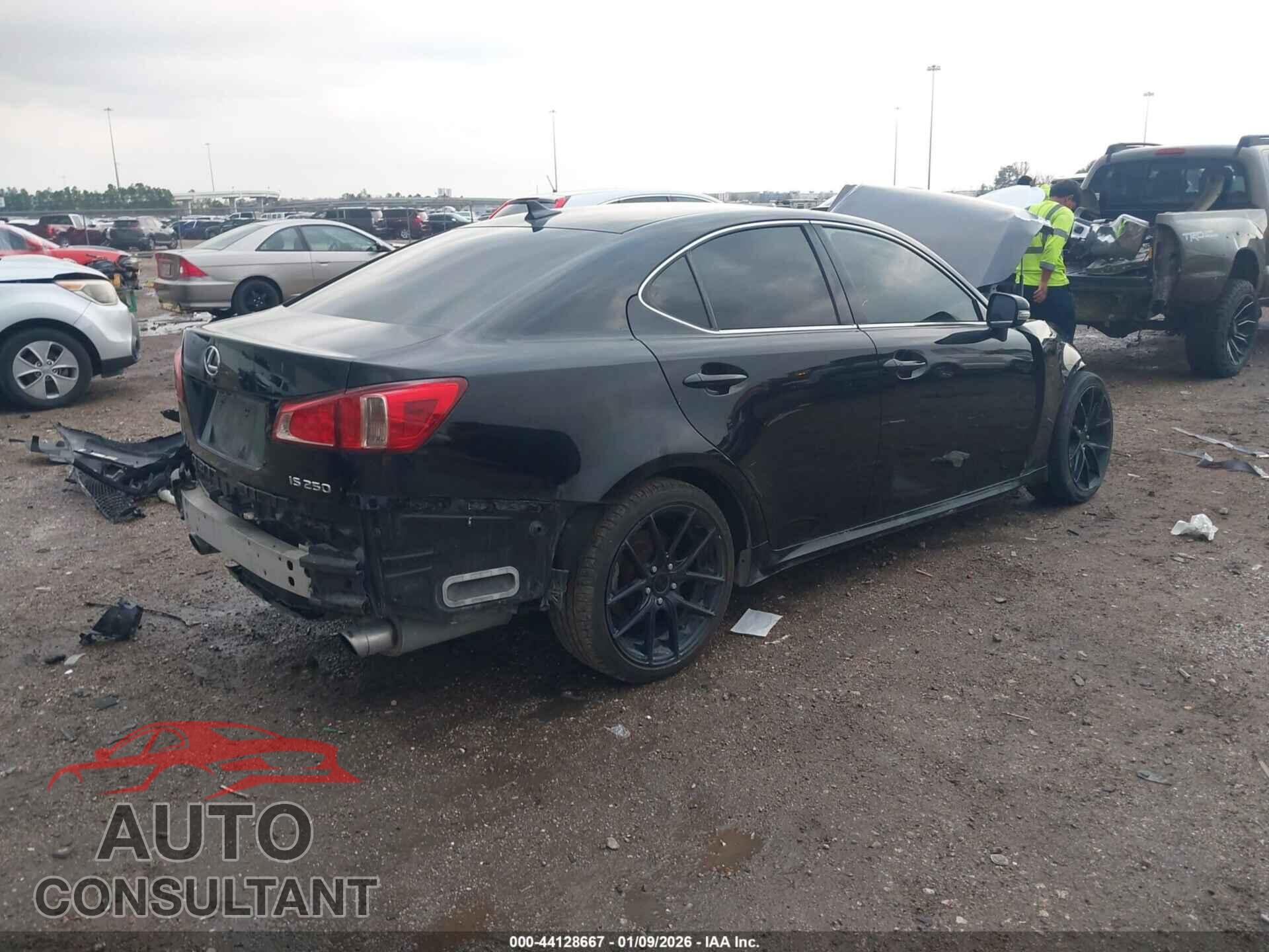 LEXUS IS 2012 - JTHBF5C26C5158771