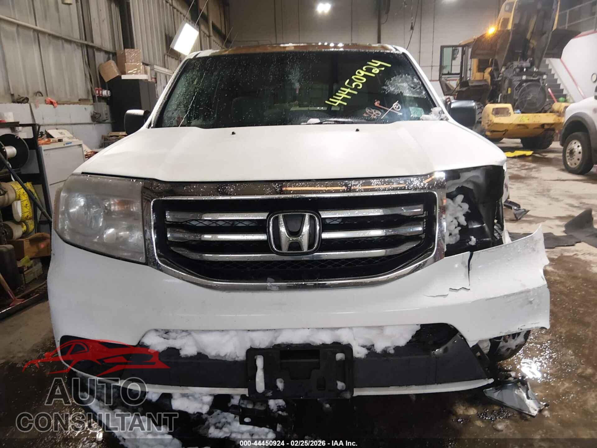 HONDA PILOT 2014 - 5FNYF4H21EB022192