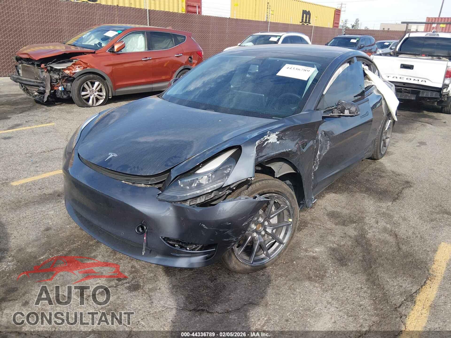 TESLA MODEL 3 2021 - 5YJ3E1EA4MF876003