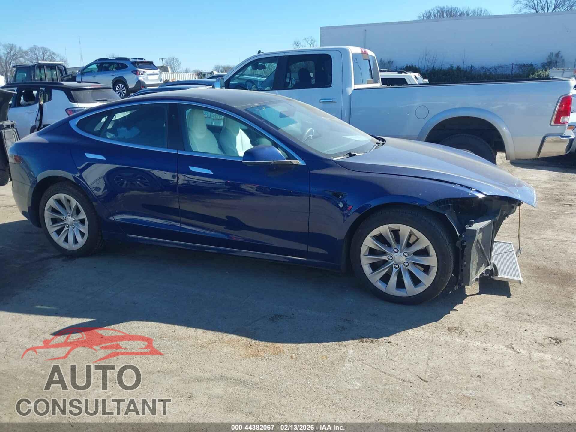 TESLA MODEL S 2018 - 5YJSA1E29JF295088