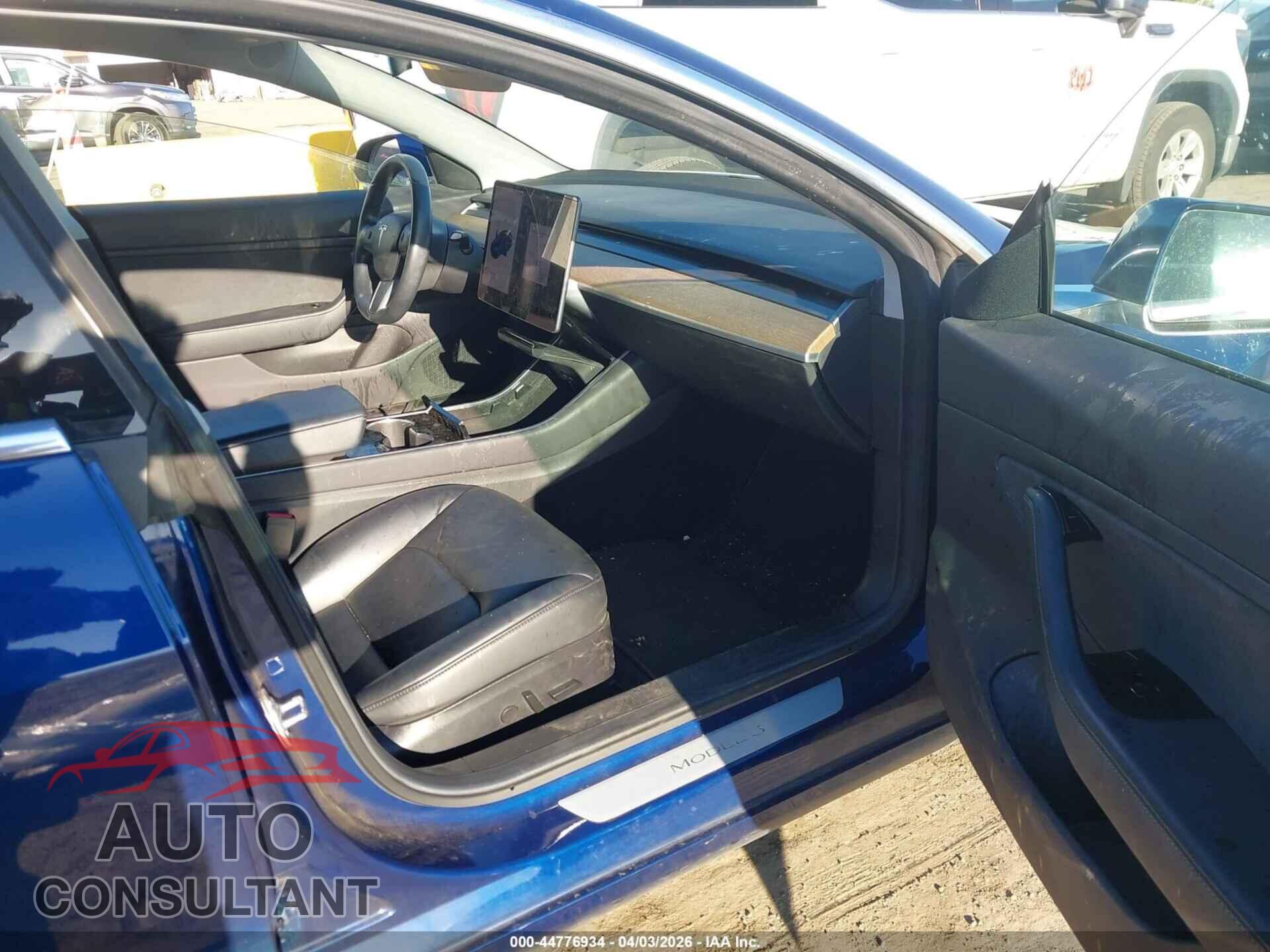 TESLA MODEL 3 2019 - 5YJ3E1EA2KF332970
