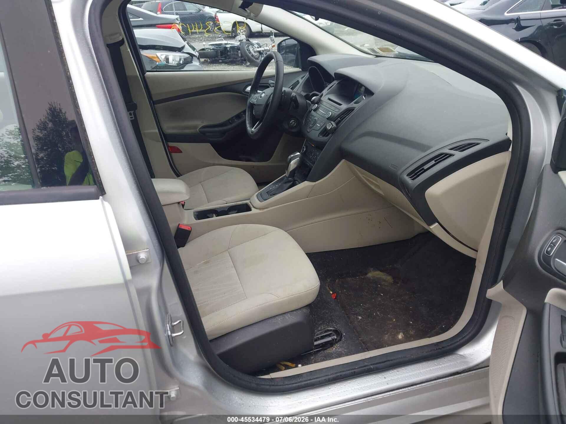 FORD FOCUS 2015 - 1FADP3K20FL310787