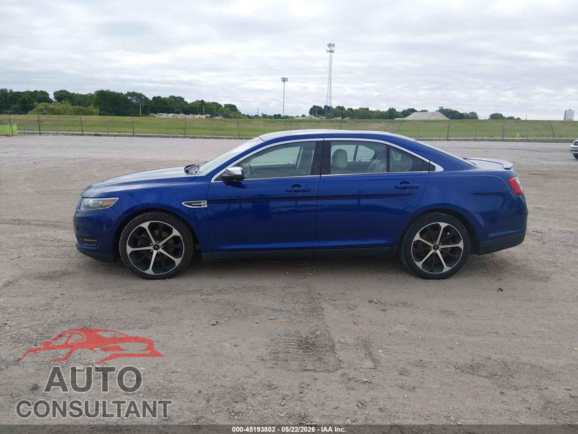 FORD TAURUS 2015 - 1FAHP2J80FG151148