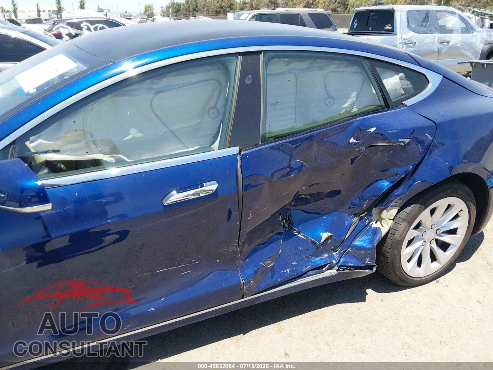 TESLA MODEL S 2018 - 5YJSA1E26JF295646