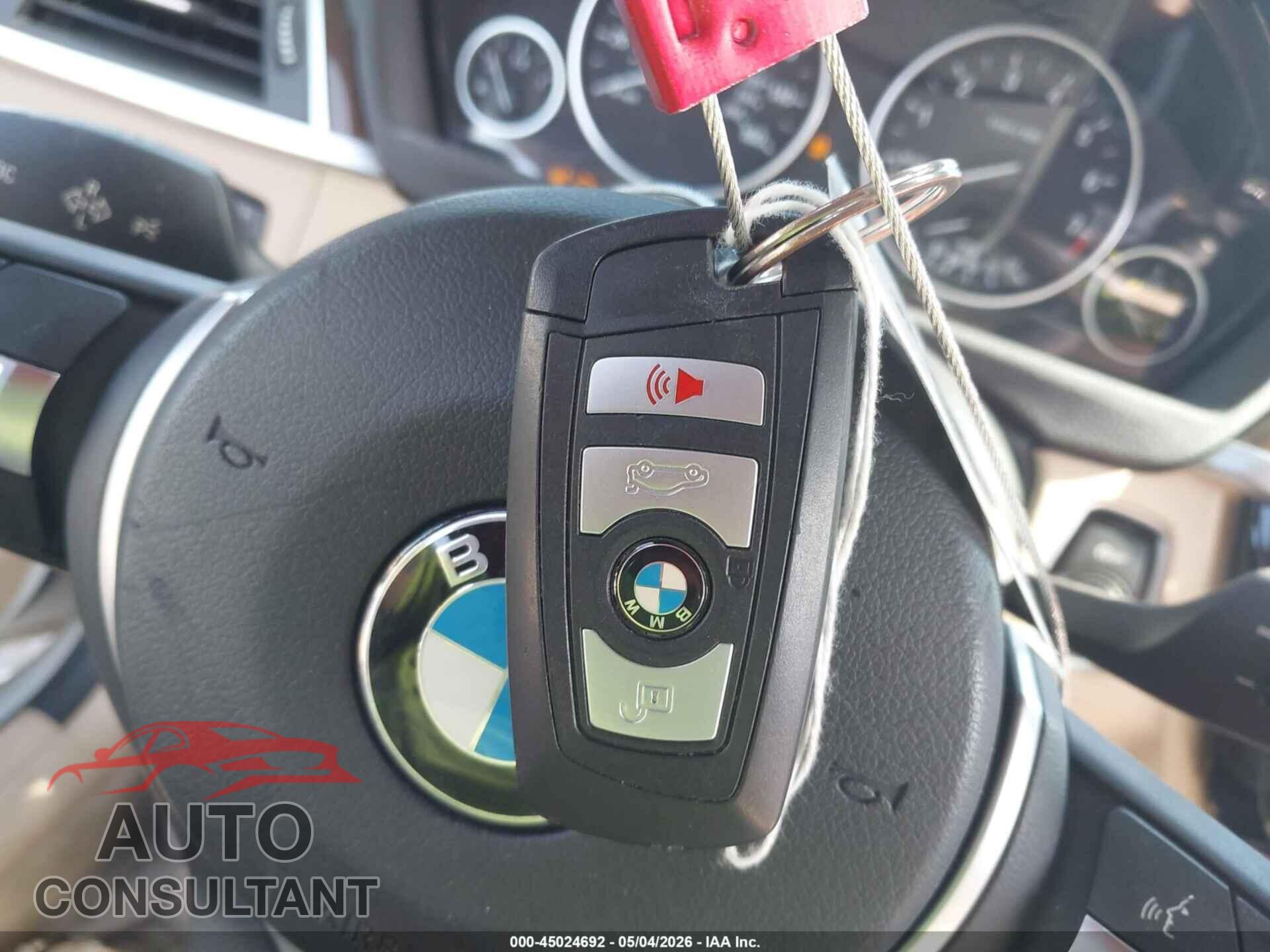 BMW 320I 2016 - WBA8E1G53GNU10362