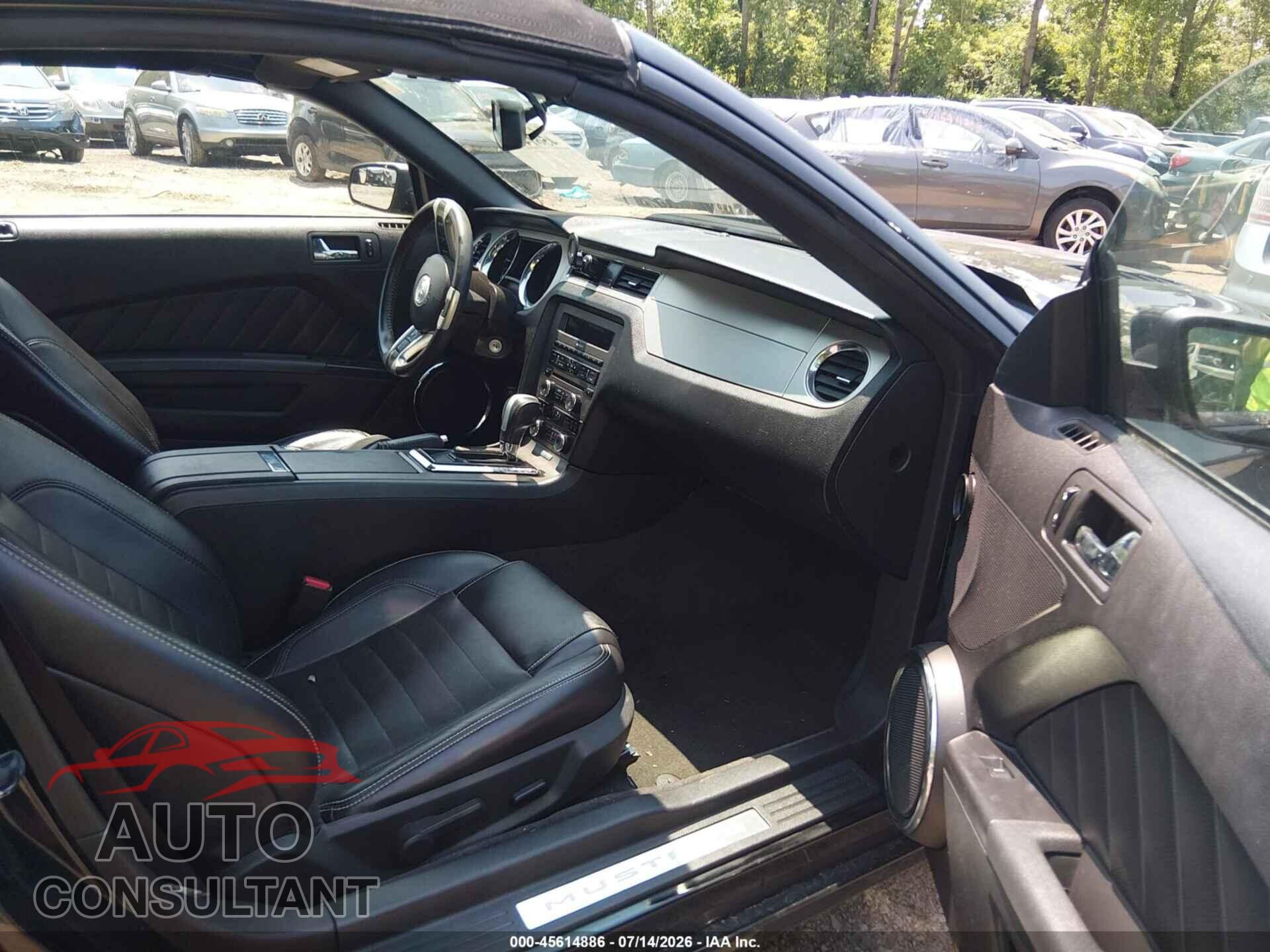 FORD MUSTANG 2013 - 1ZVBP8FF8D5213086