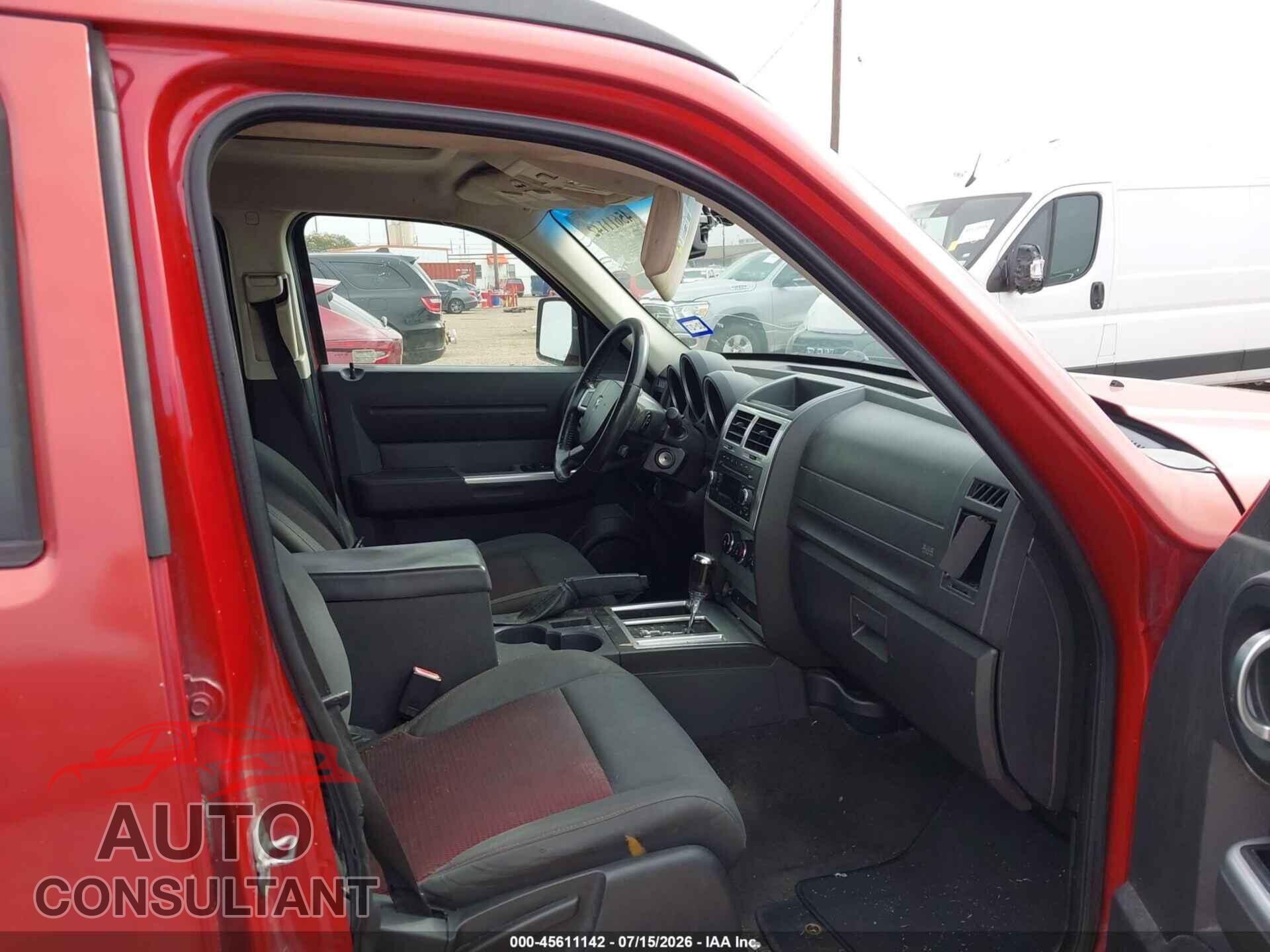 DODGE NITRO 2011 - 1D4PT6GX0BW532587