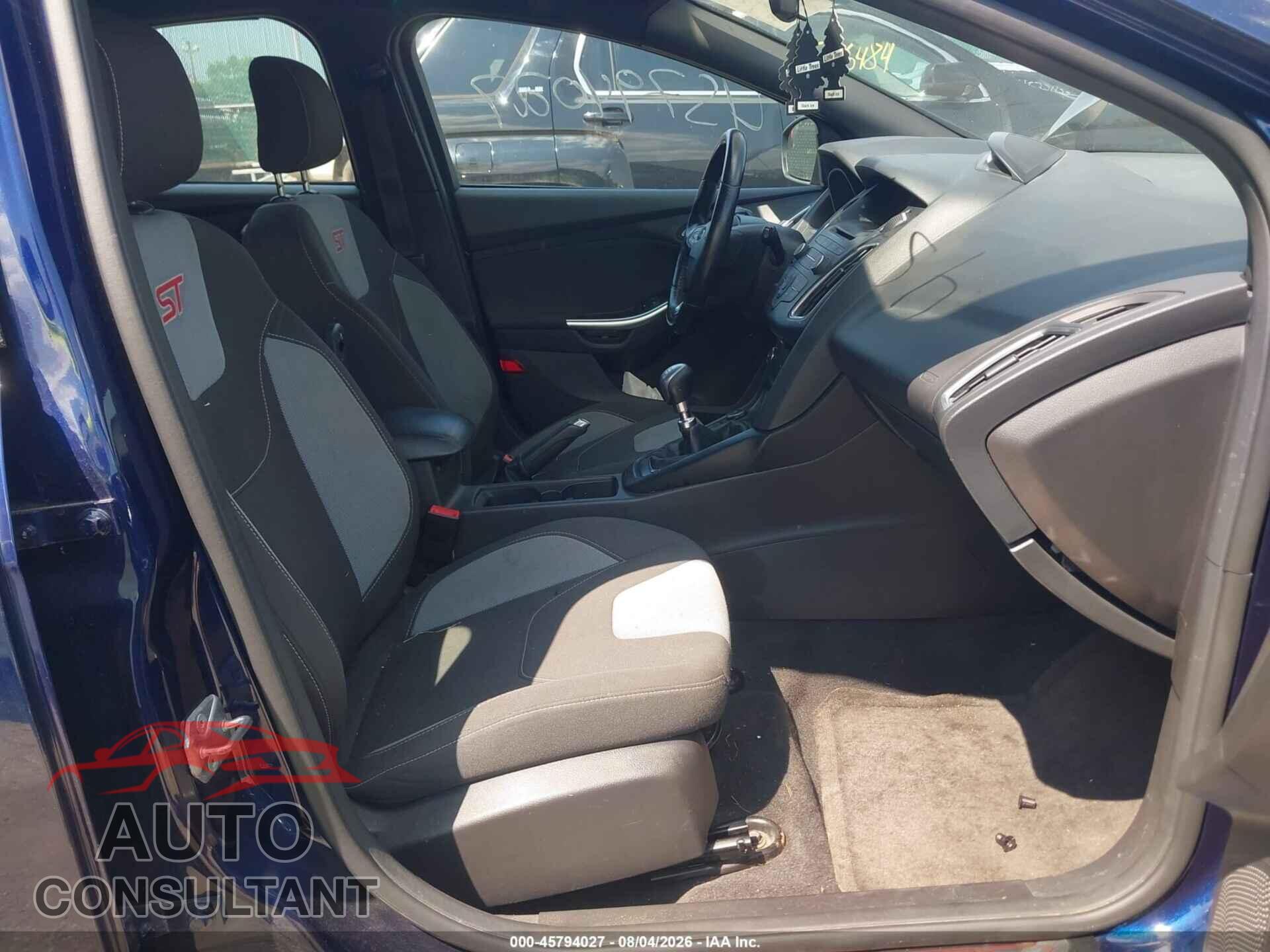FORD FOCUS ST 2017 - 1FADP3L95HL346621