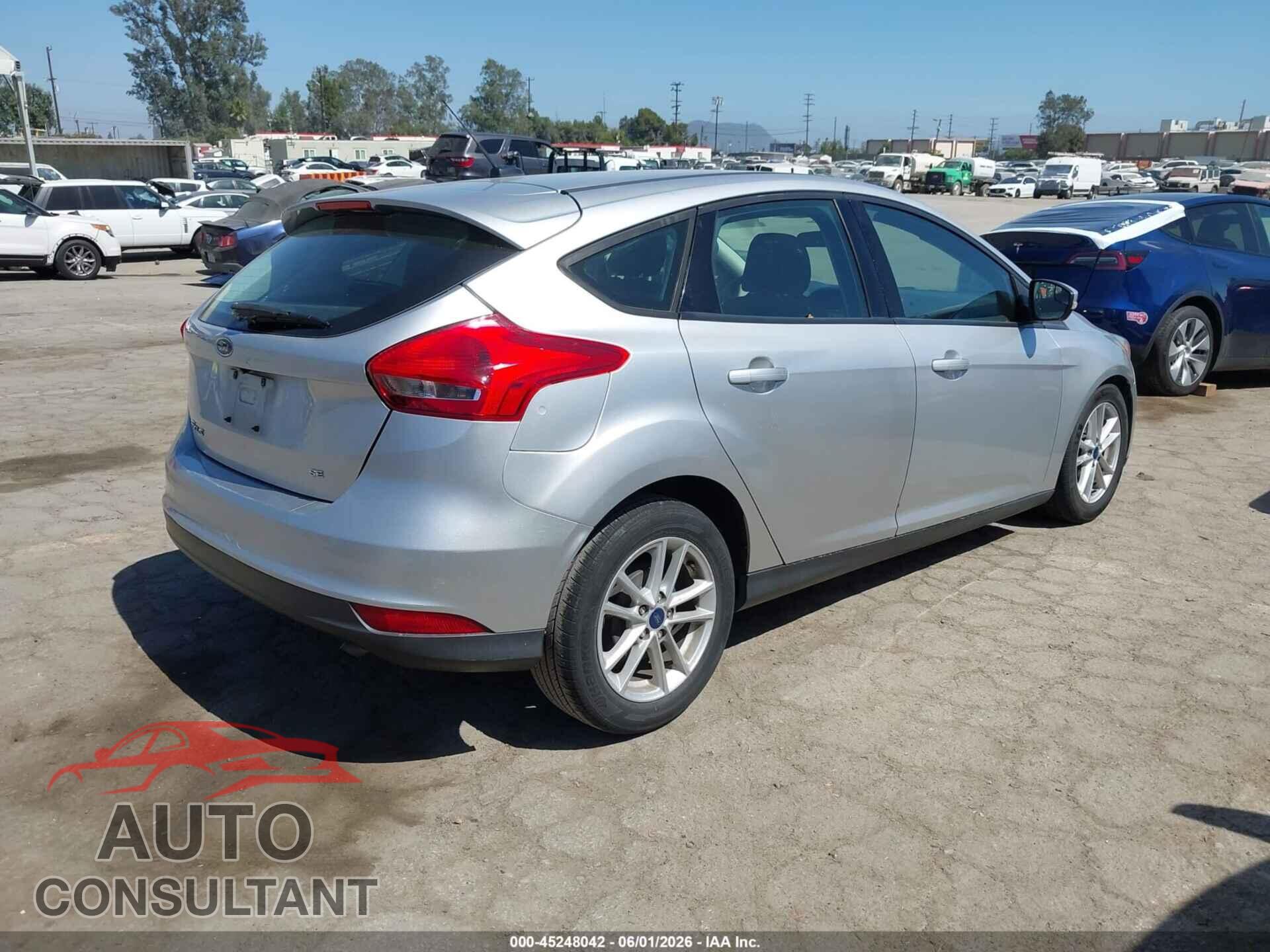 FORD FOCUS 2017 - 1FADP3K20HL223751