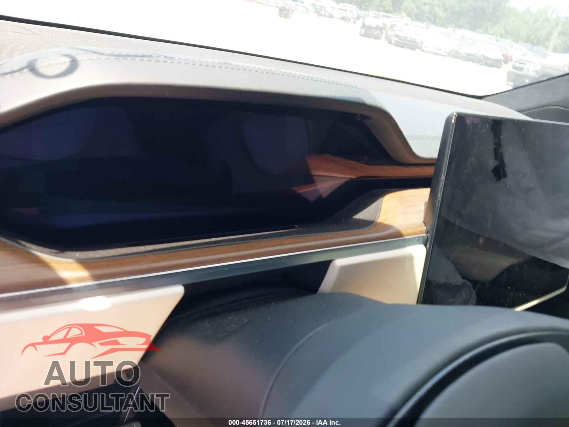 TESLA MODEL X 2023 - 7SAXCBE5XPF366603