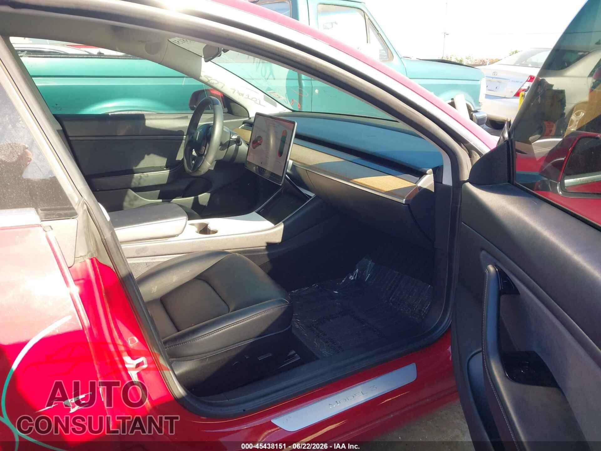 TESLA MODEL 3 2019 - 5YJ3E1EA9KF396536