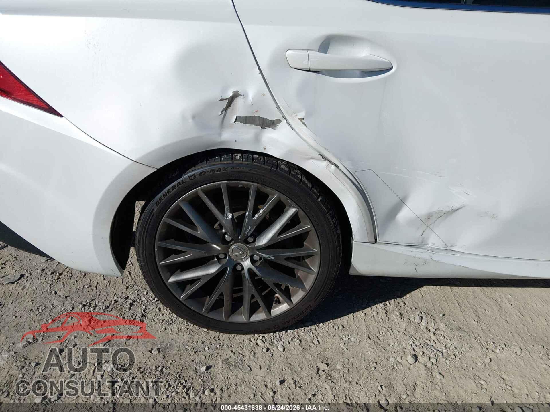 LEXUS IS 250 2015 - JTHCF1D23F5028575