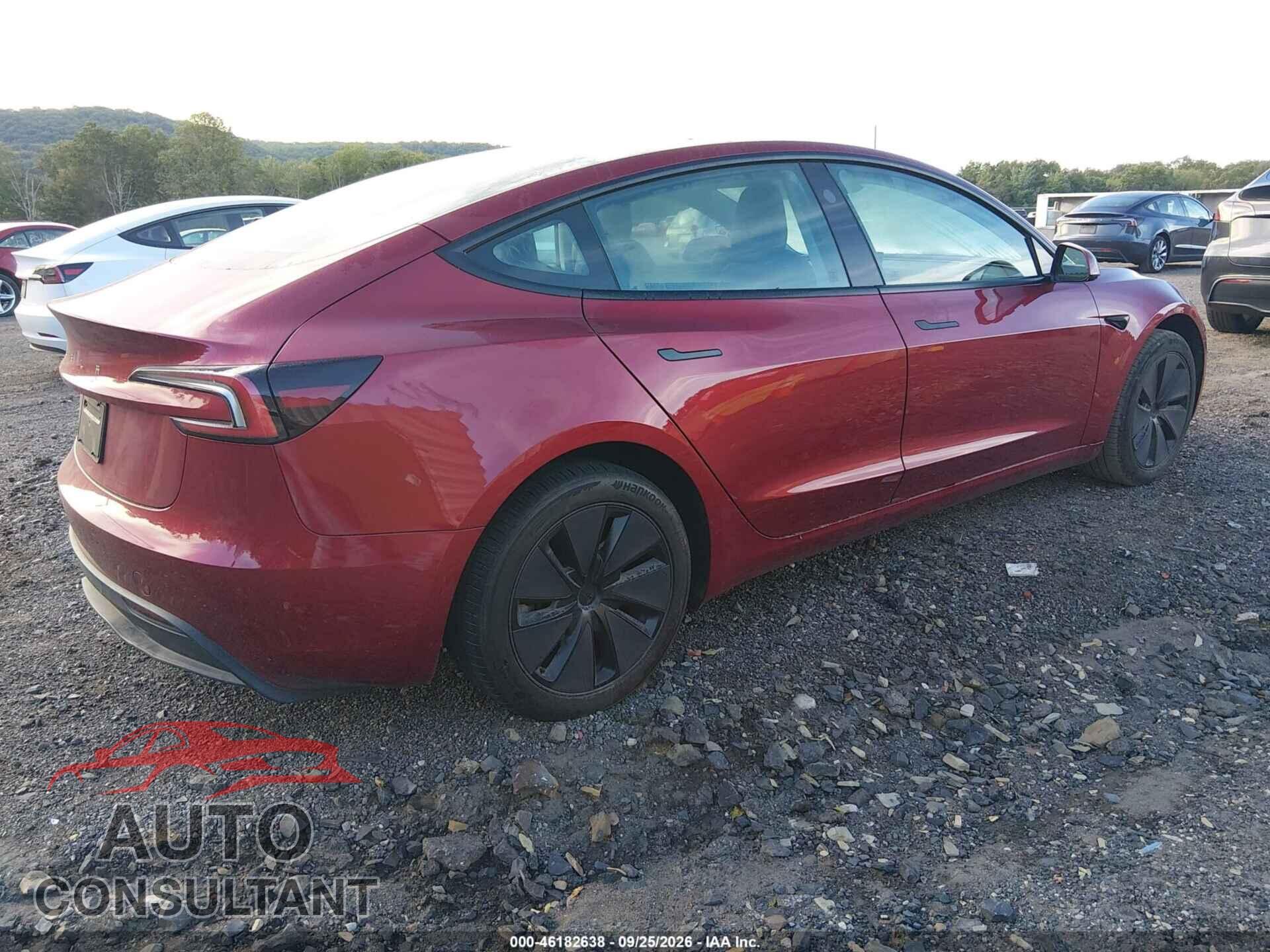 TESLA MODEL 3 2024 - 5YJ3E1EA2RF739584