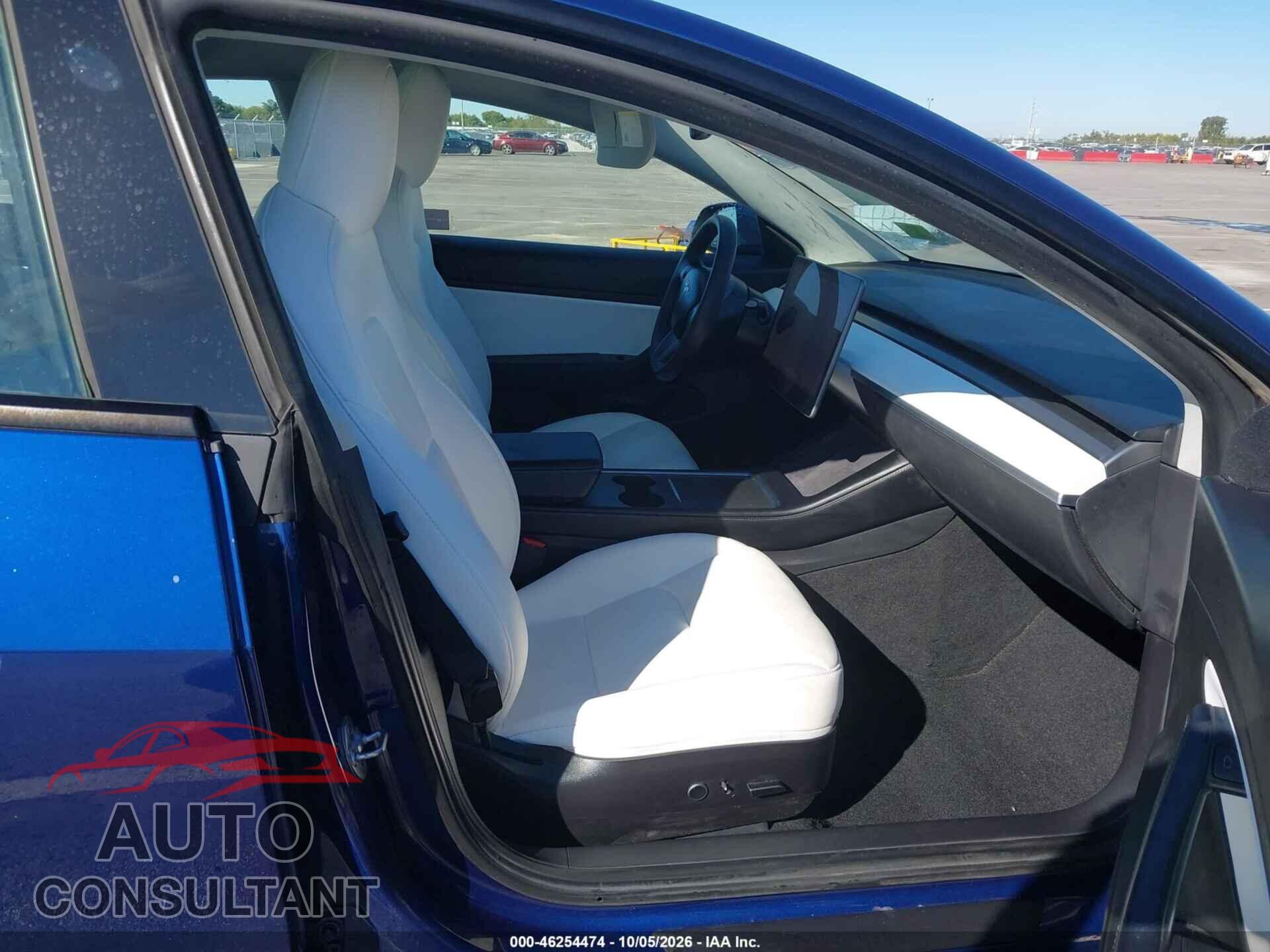 TESLA MODEL 3 2021 - 5YJ3E1EA4MF871111