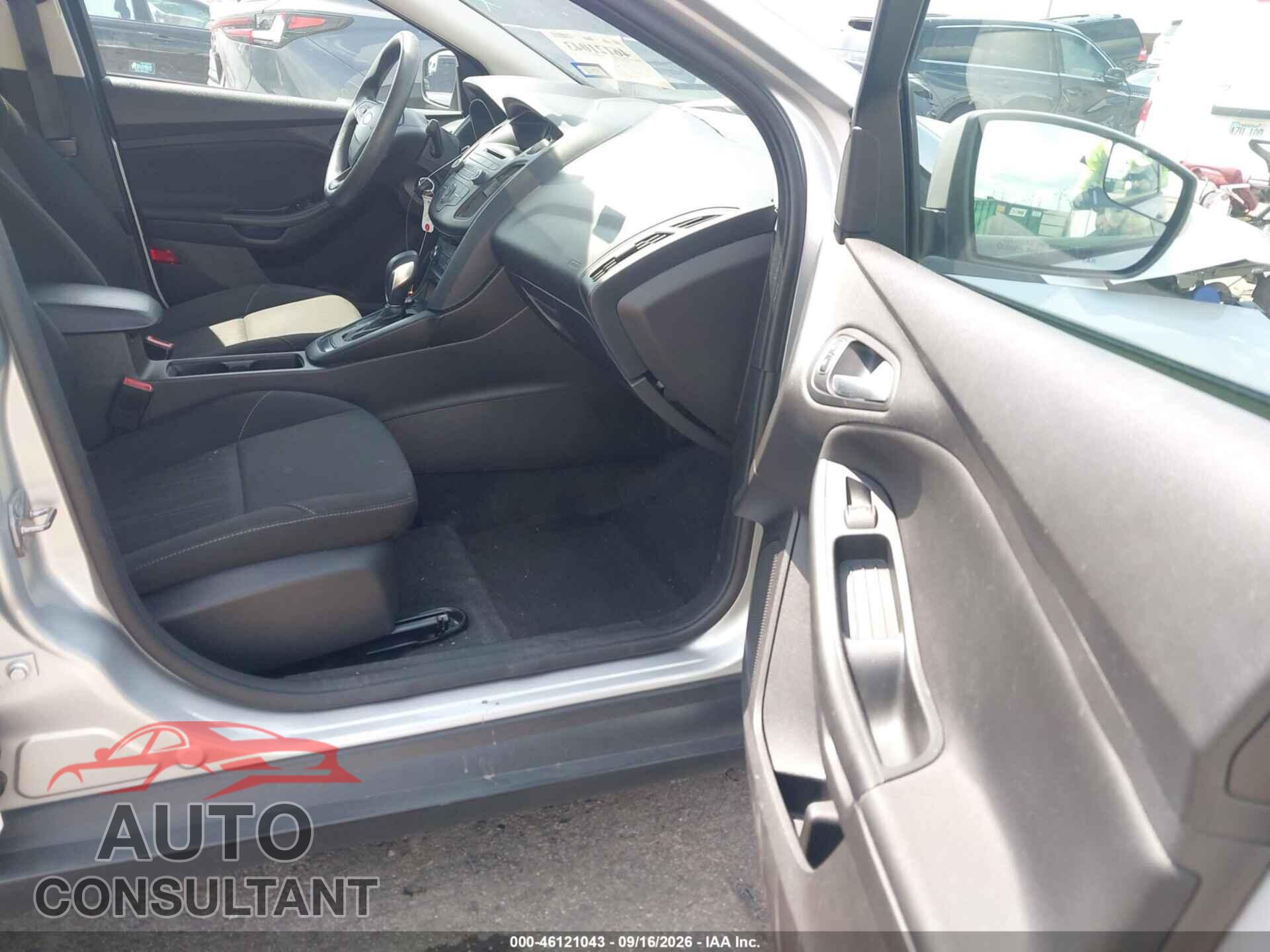 FORD FOCUS 2017 - 1FADP3F29HL328587