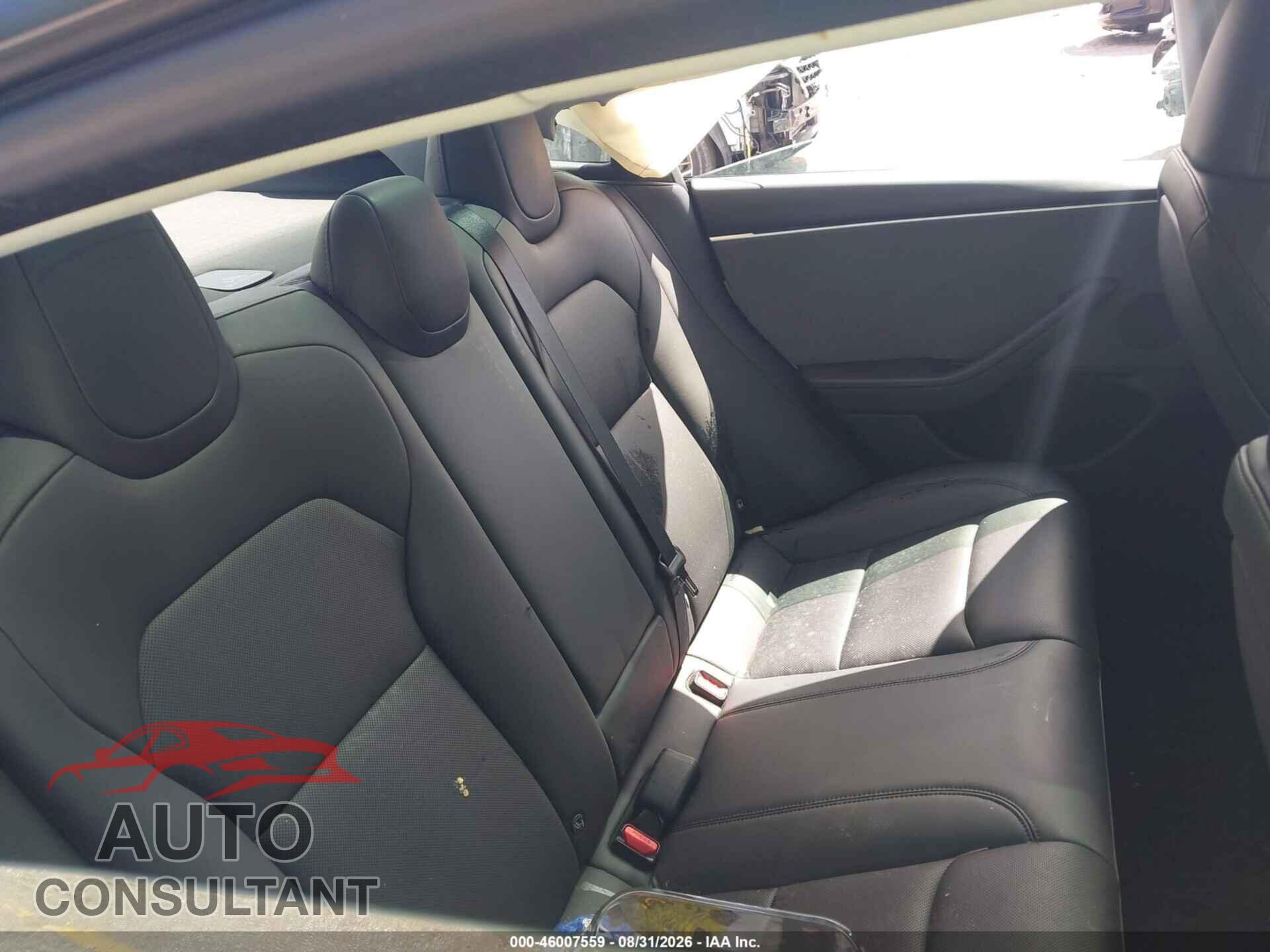 TESLA MODEL 3 2024 - 5YJ3E1EA4RF744592