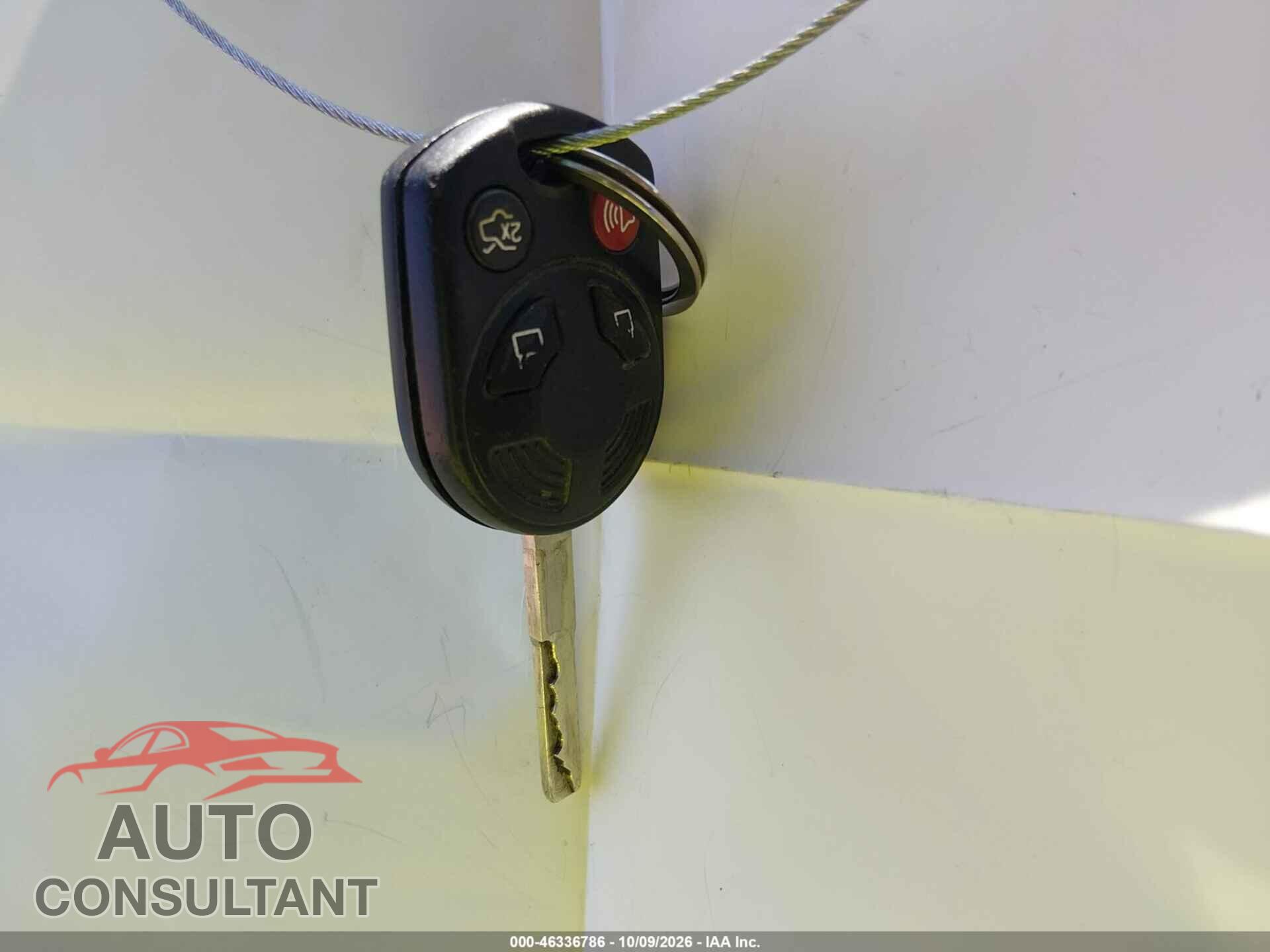 FORD FOCUS 2016 - 1FADP3E23GL355977