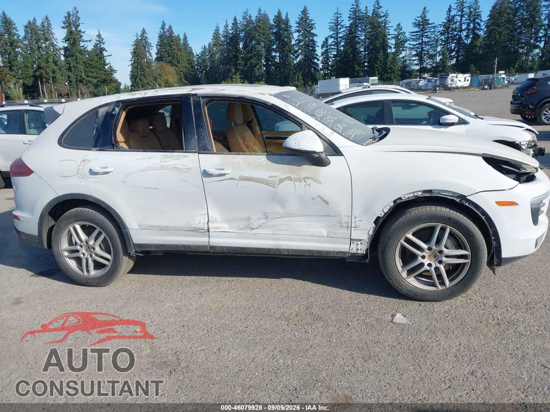 PORSCHE CAYENNE 2016 - WP1AA2A23GLA09702