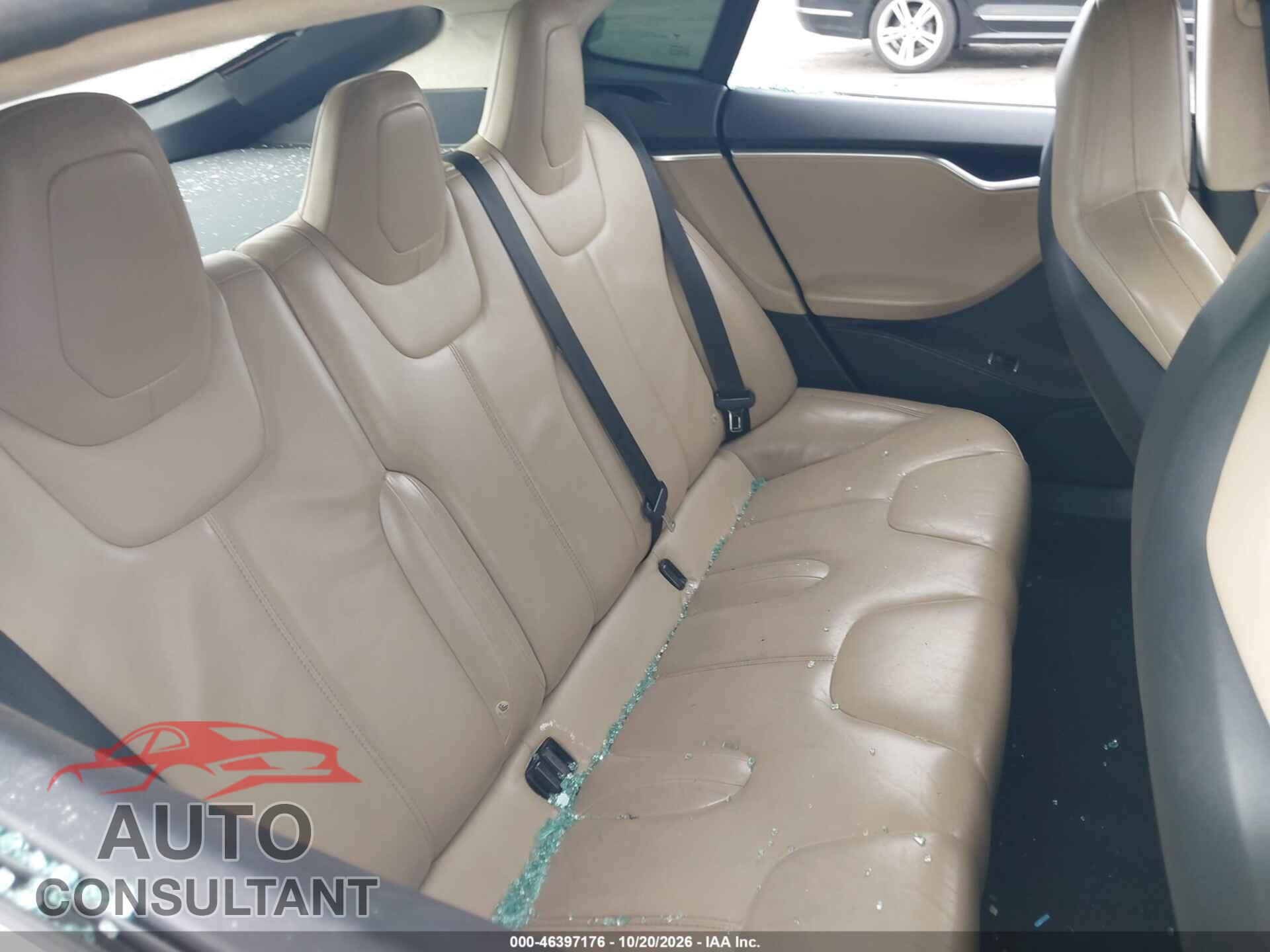 TESLA MODEL S 2015 - 5YJSA1E13FF117367