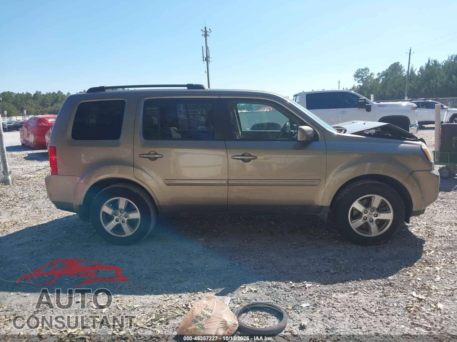HONDA PILOT 2010 - 5FNYF4H56AB032995