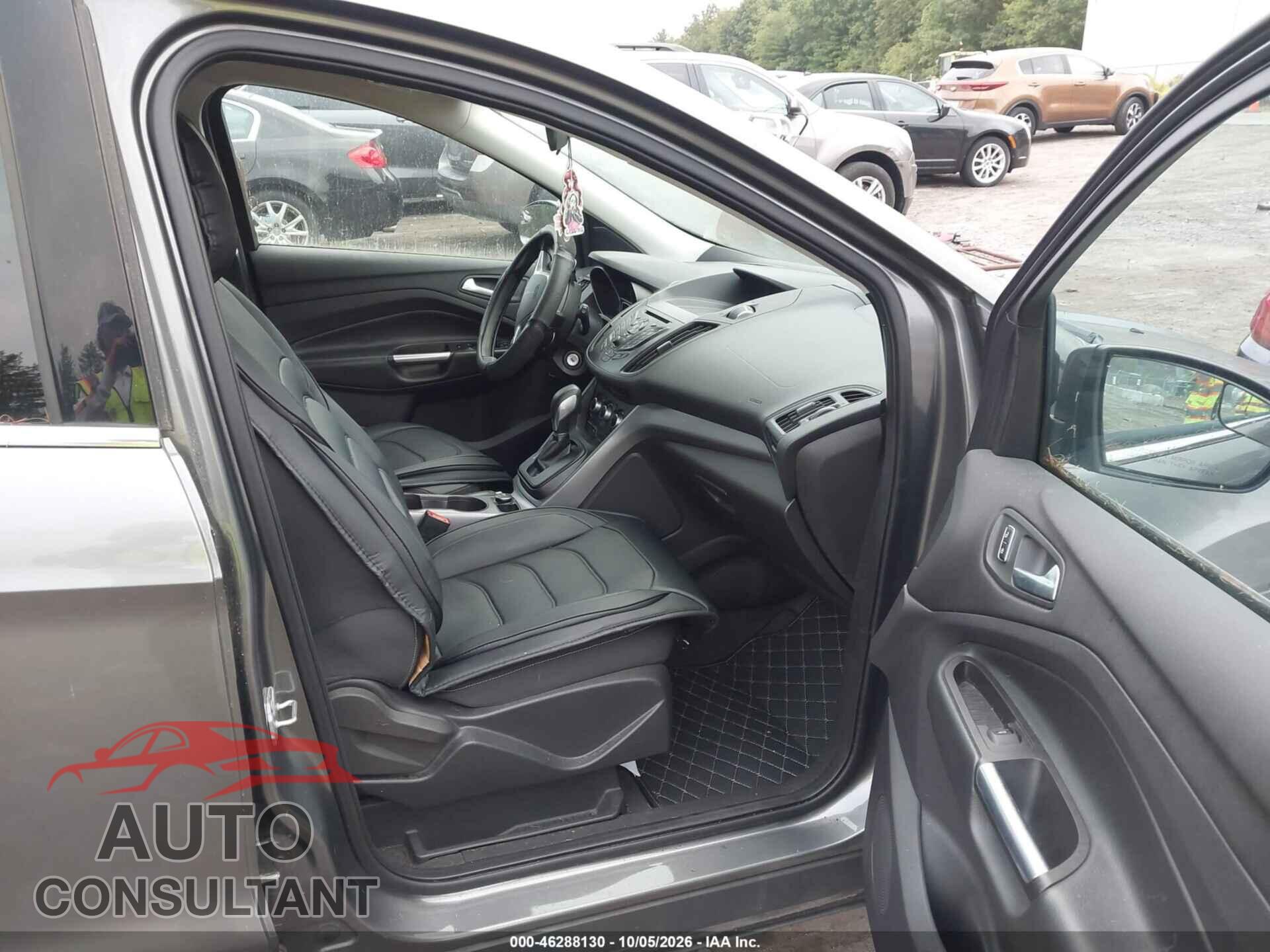 FORD ESCAPE 2014 - 1FMCU0GX4EUC18121