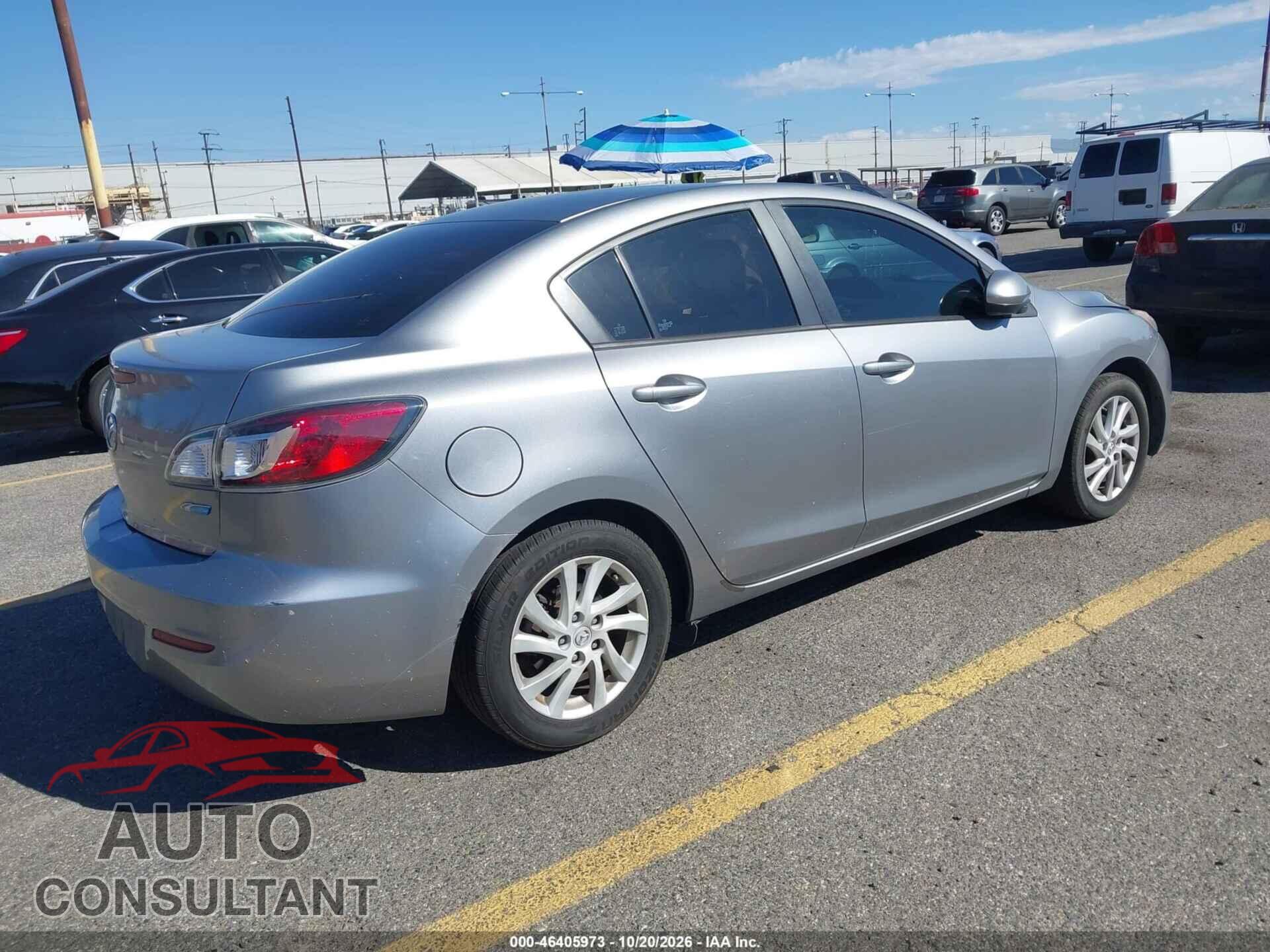 MAZDA MAZDA3 2012 - JM1BL1W82C1698595