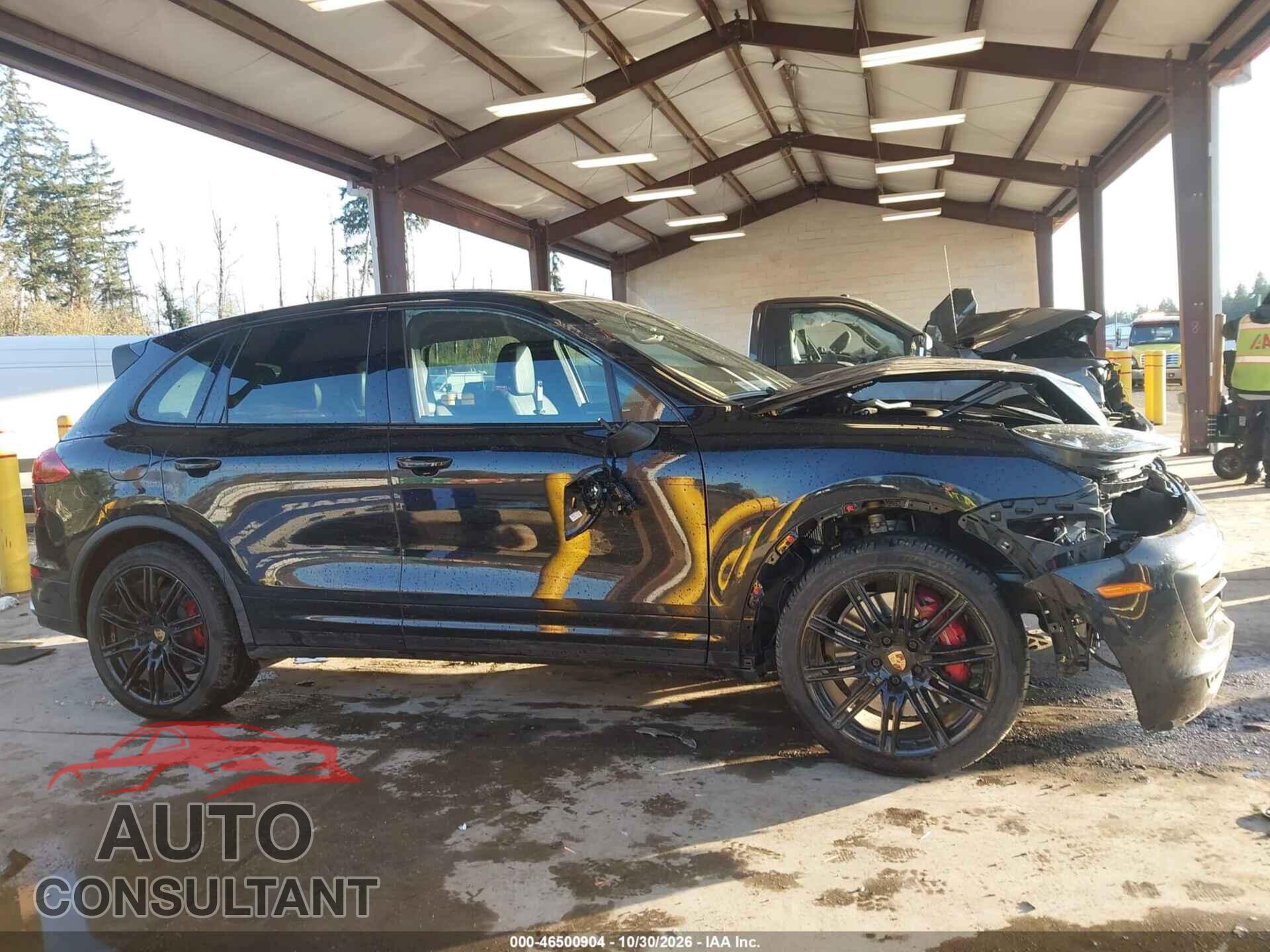 PORSCHE CAYENNE 2017 - WP1AC2A21HLA92056