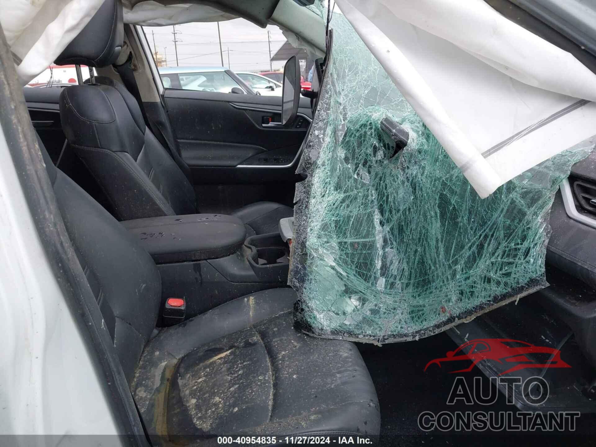 TOYOTA RAV4 2021 - 2T3C1RFV4MW171823