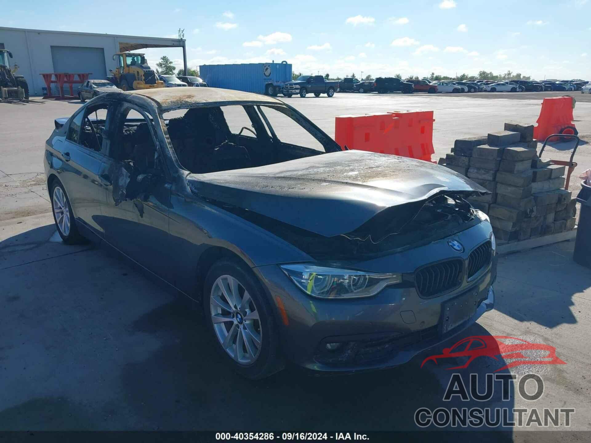 BMW 320I 2018 - WBA8E1G57JNU93382