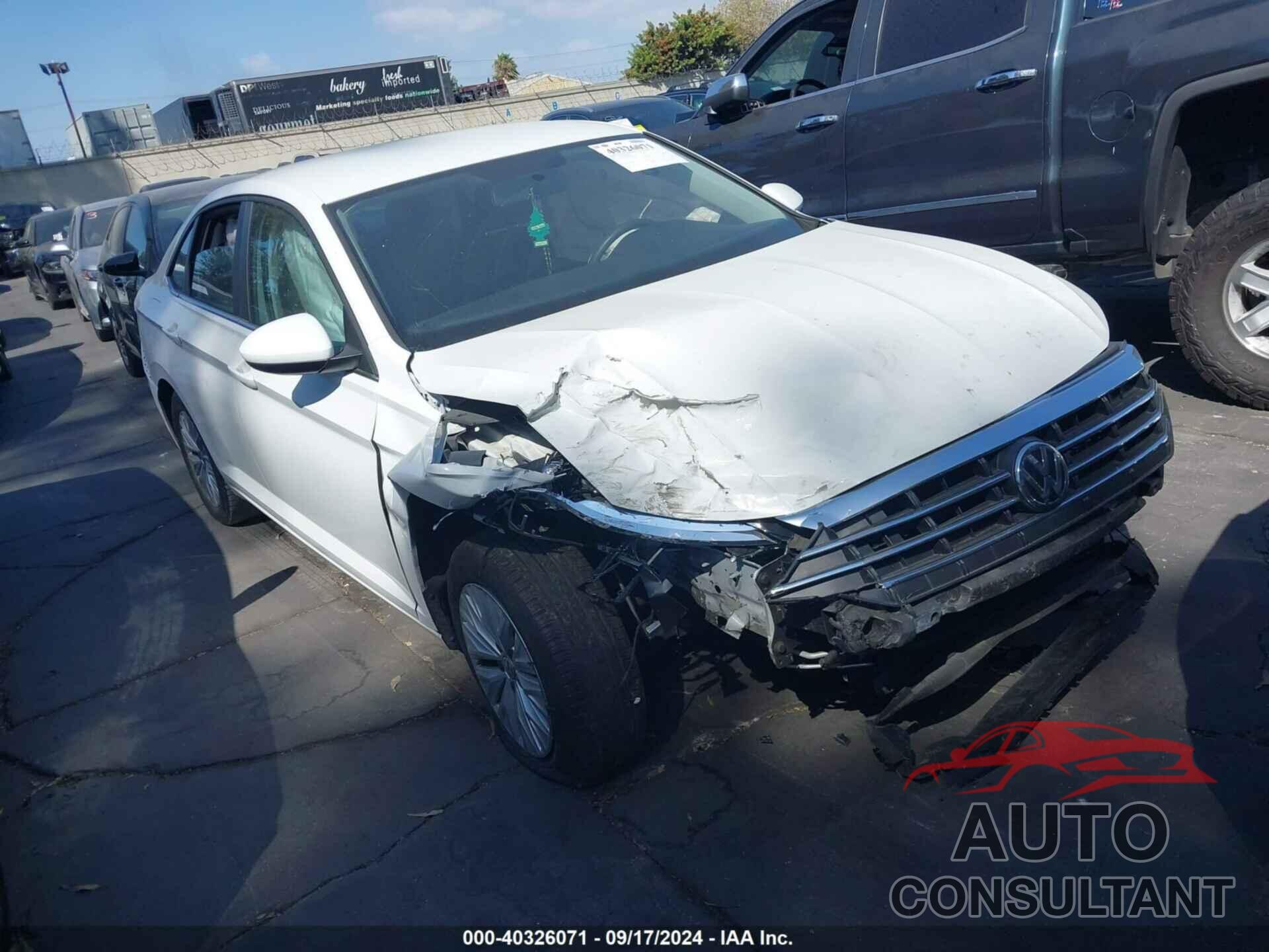 VOLKSWAGEN JETTA 2019 - 3VWC57BU9KM043708