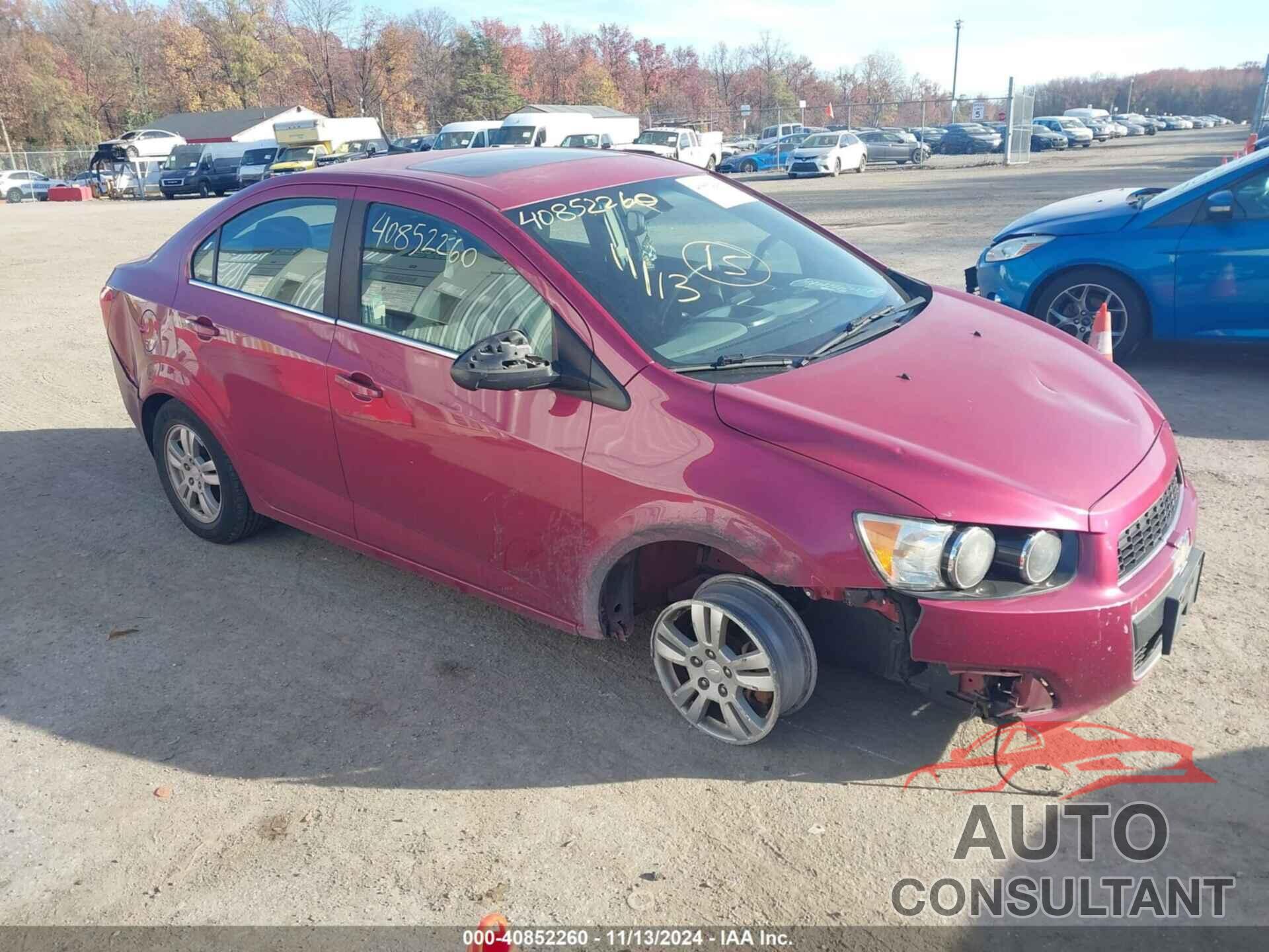 CHEVROLET SONIC 2014 - 1G1JC5SG4E4126499