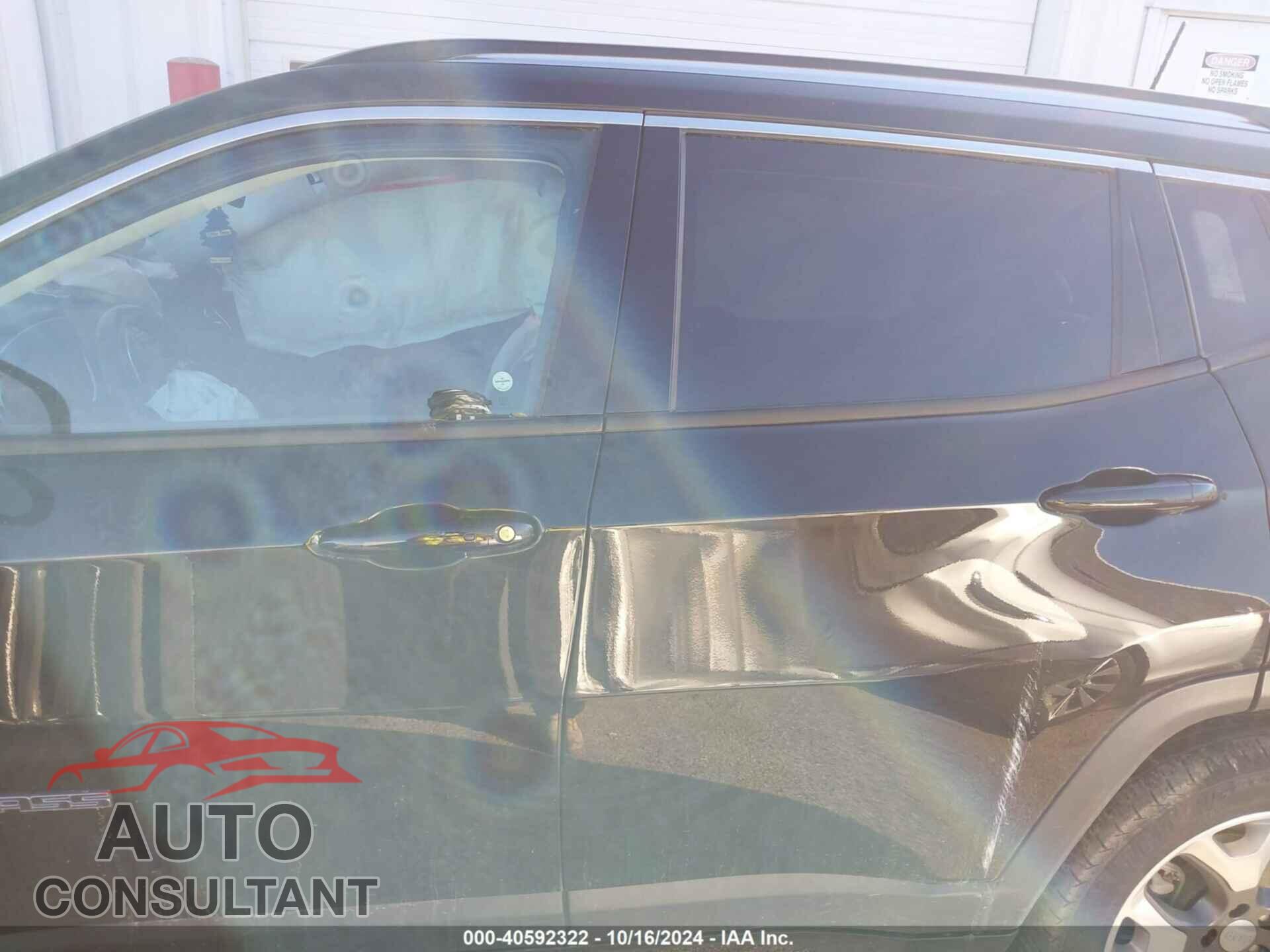 JEEP COMPASS 2019 - 3C4NJDCB3KT673197