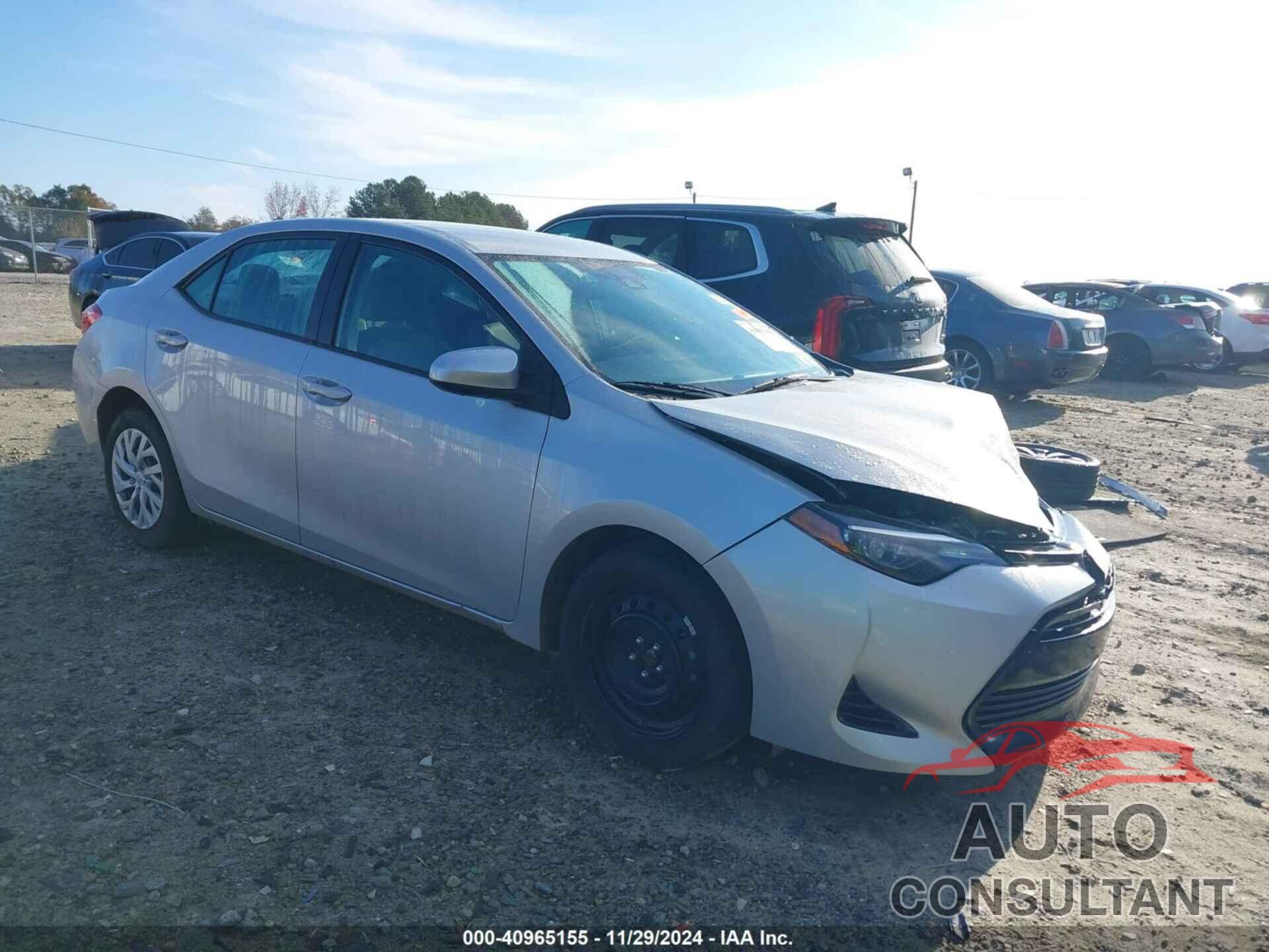 TOYOTA COROLLA 2018 - 5YFBURHE8JP848247