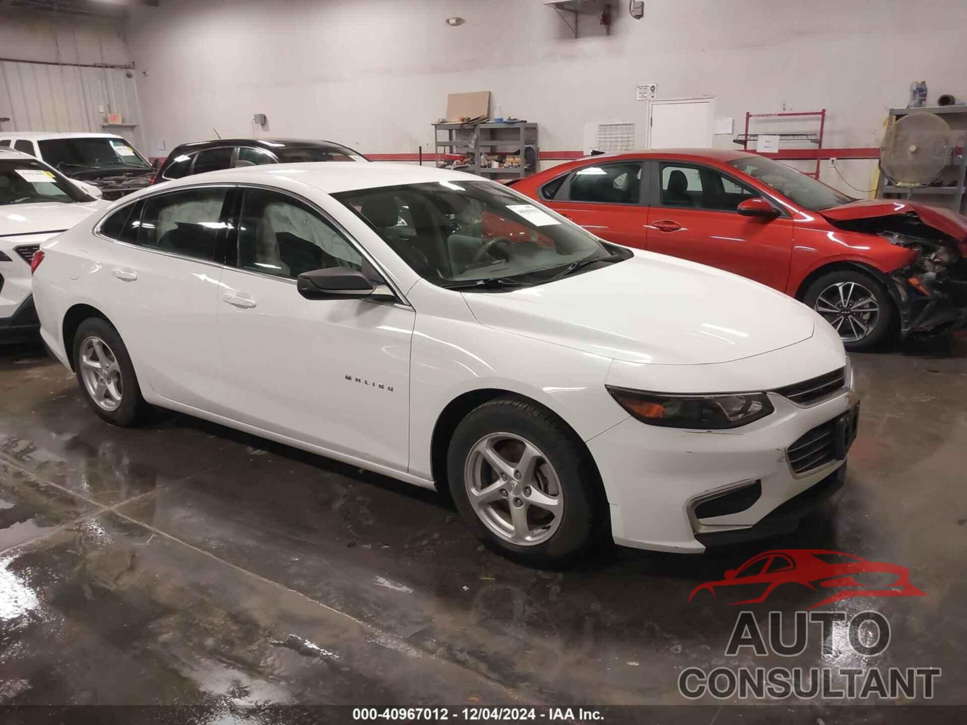 CHEVROLET MALIBU 2018 - 1G1ZB5ST5JF112841