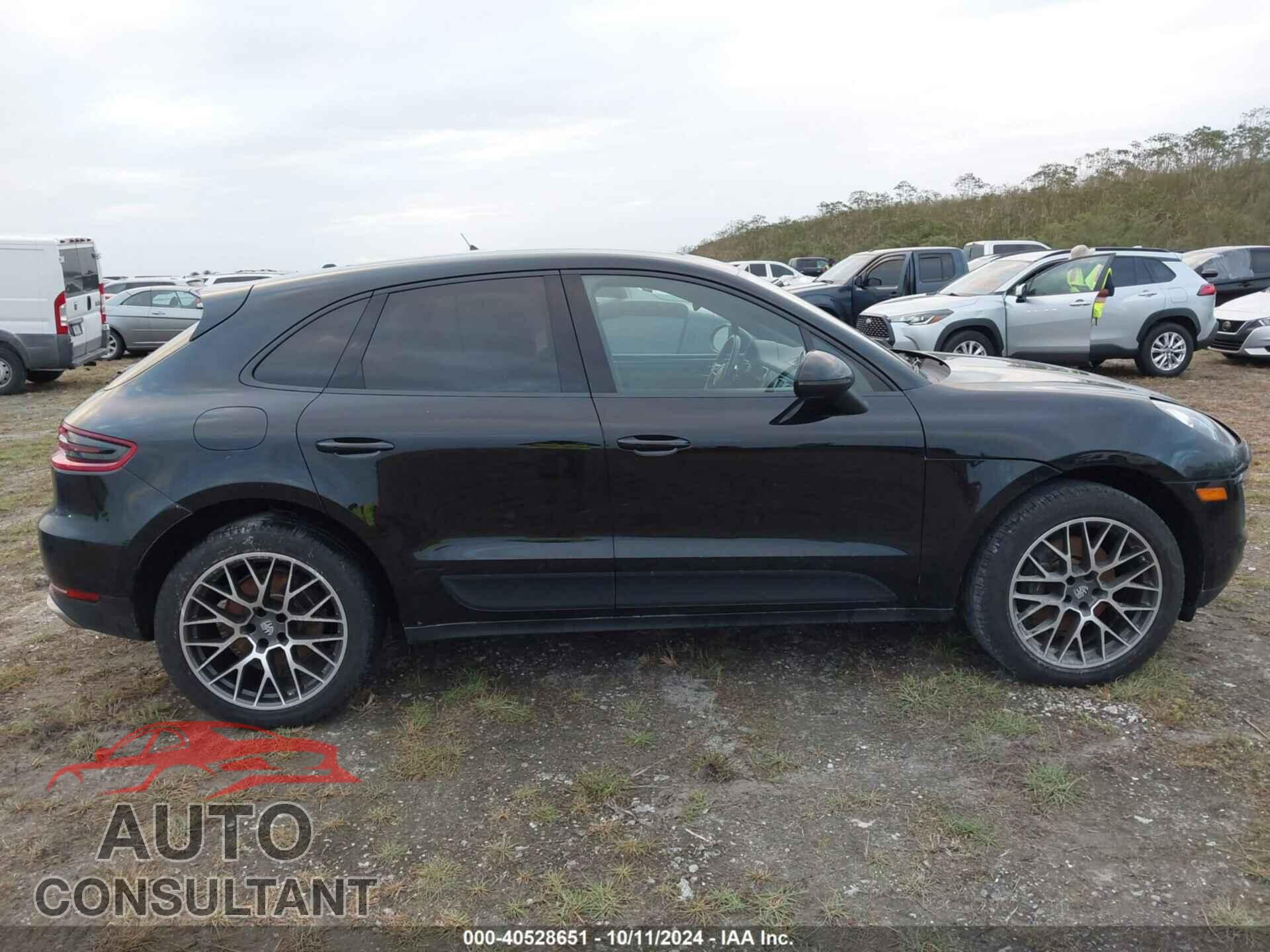 PORSCHE MACAN 2018 - WP1AA2A51JLB17723