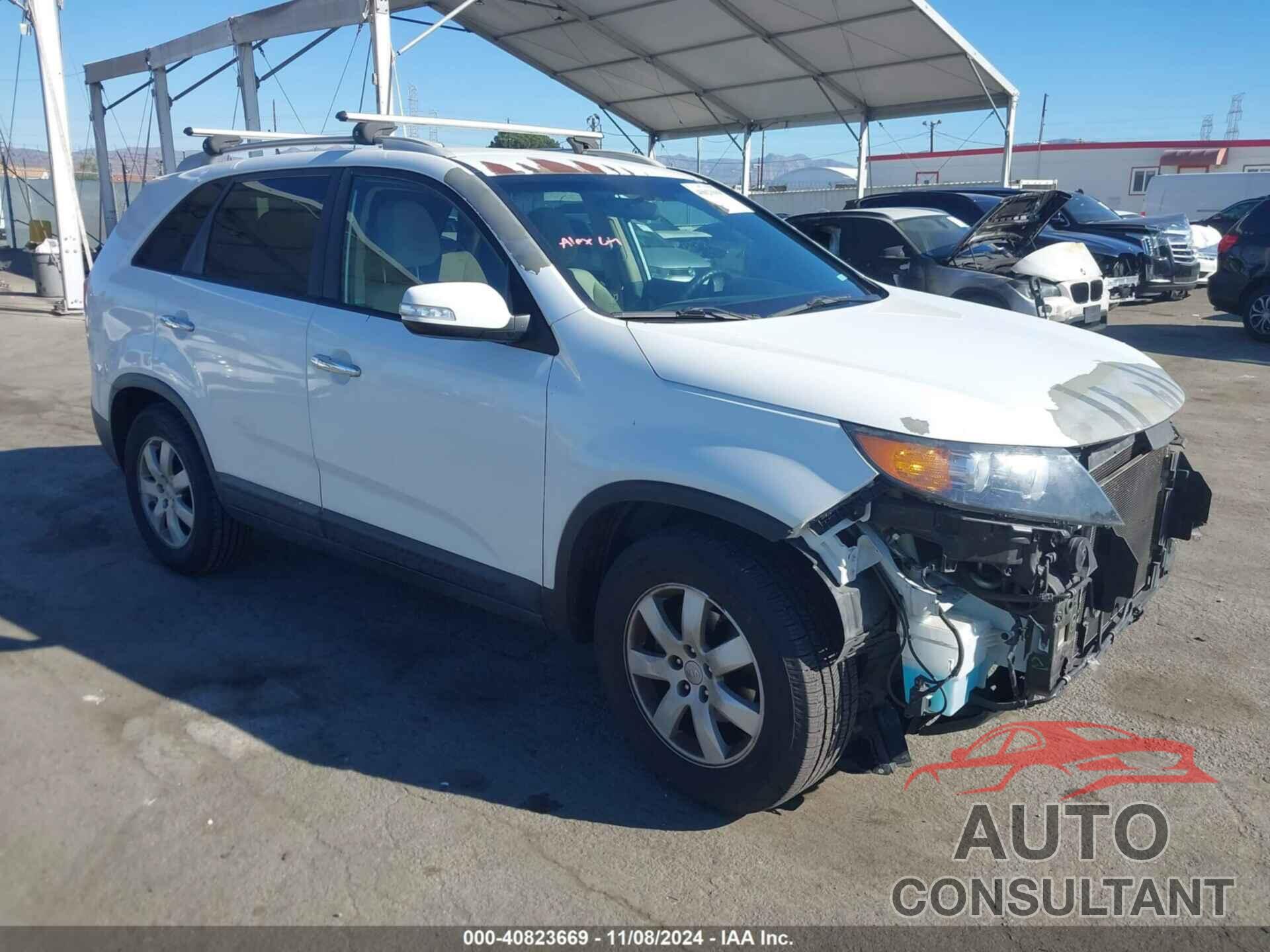 KIA SORENTO 2013 - 5XYKT4A28DG349687