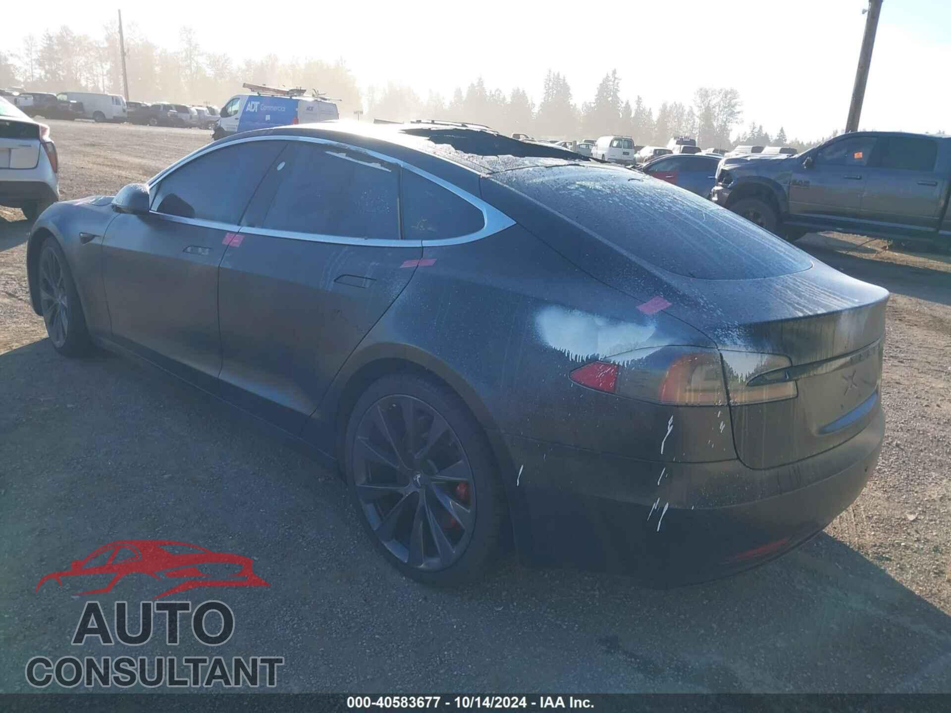 TESLA MODEL S 2018 - 5YJSA1E43JF258684