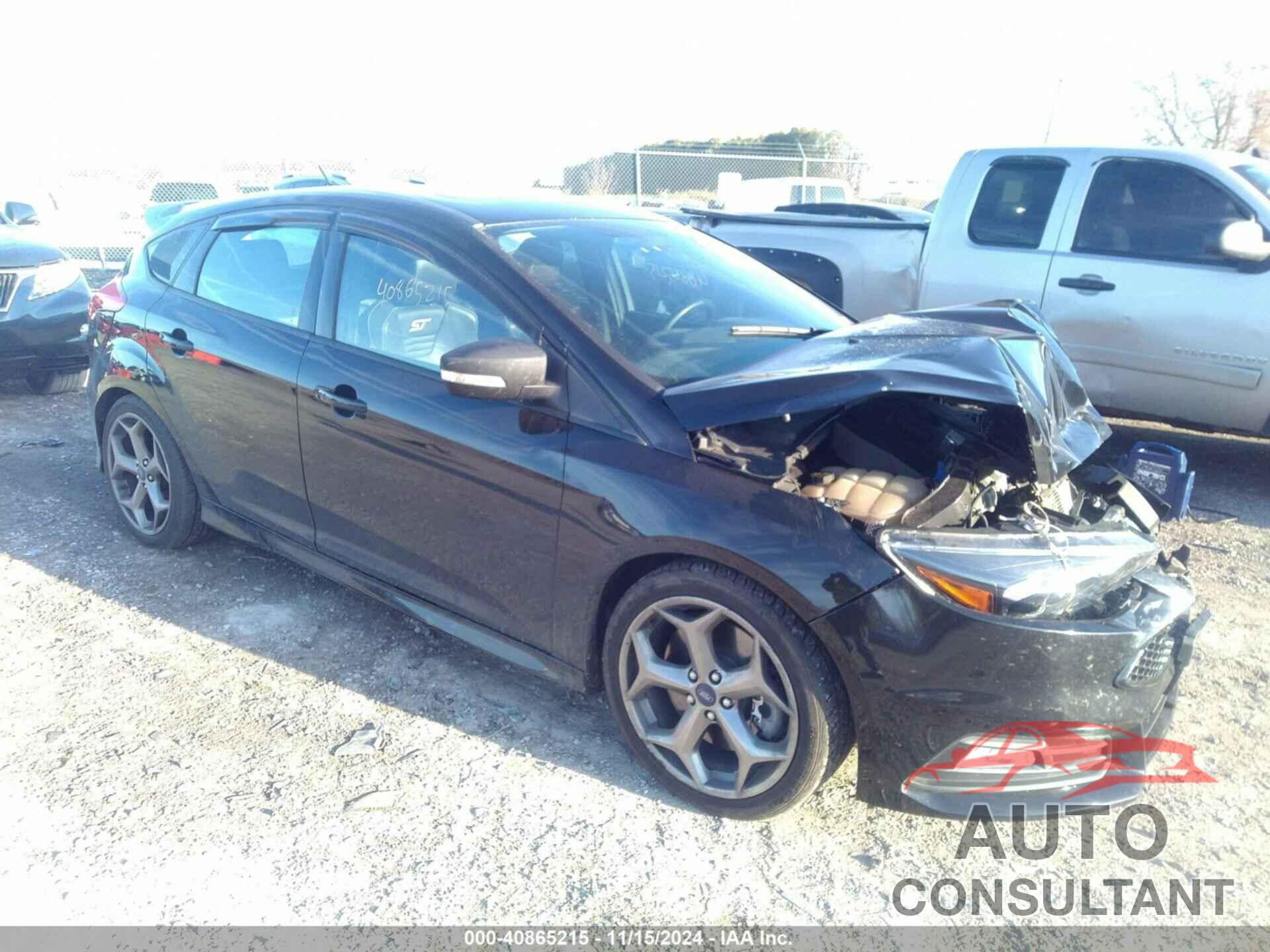 FORD FOCUS ST 2017 - 1FADP3L95HL340849