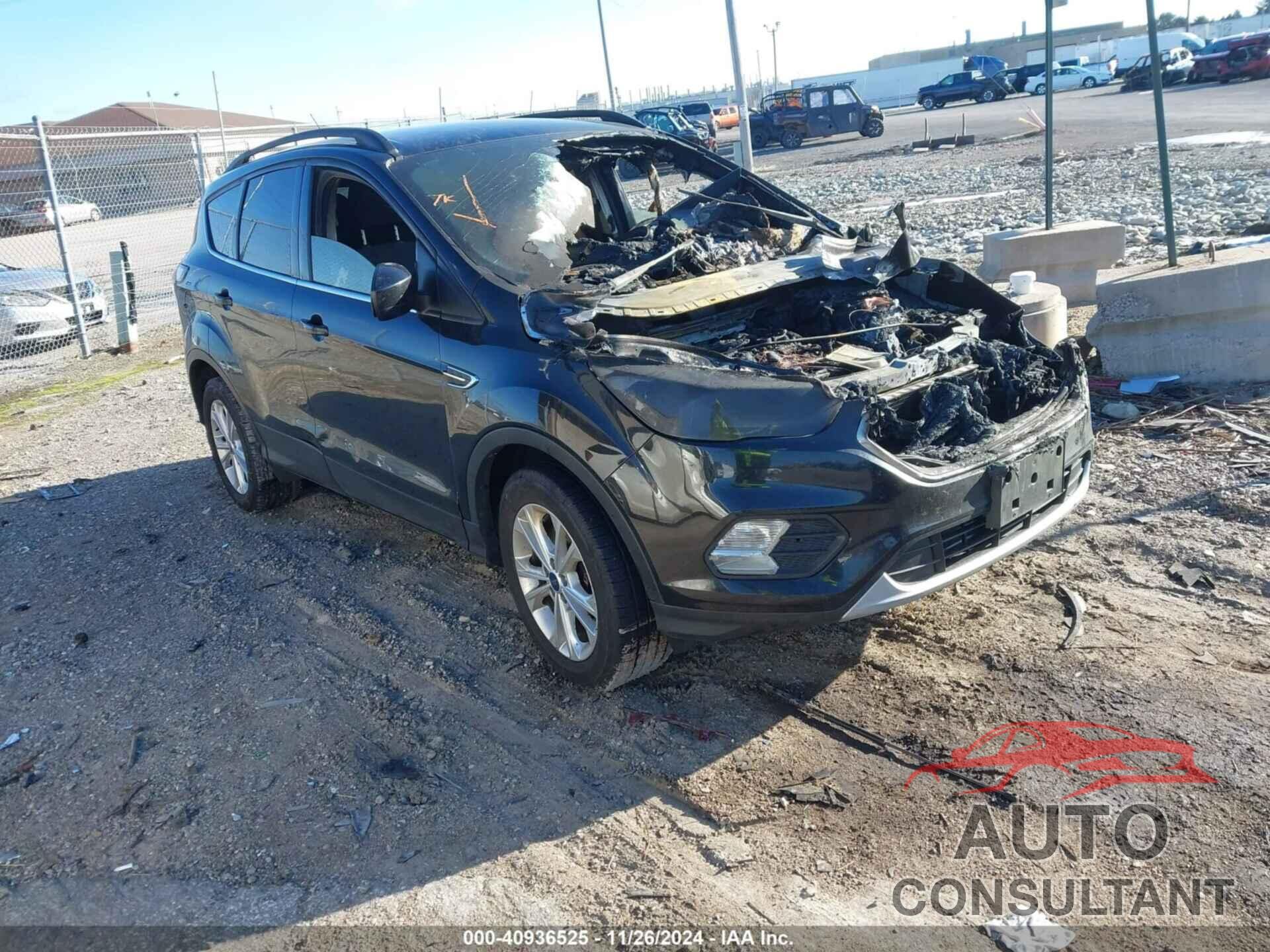 FORD ESCAPE 2017 - 1FMCU9GD3HUC96369