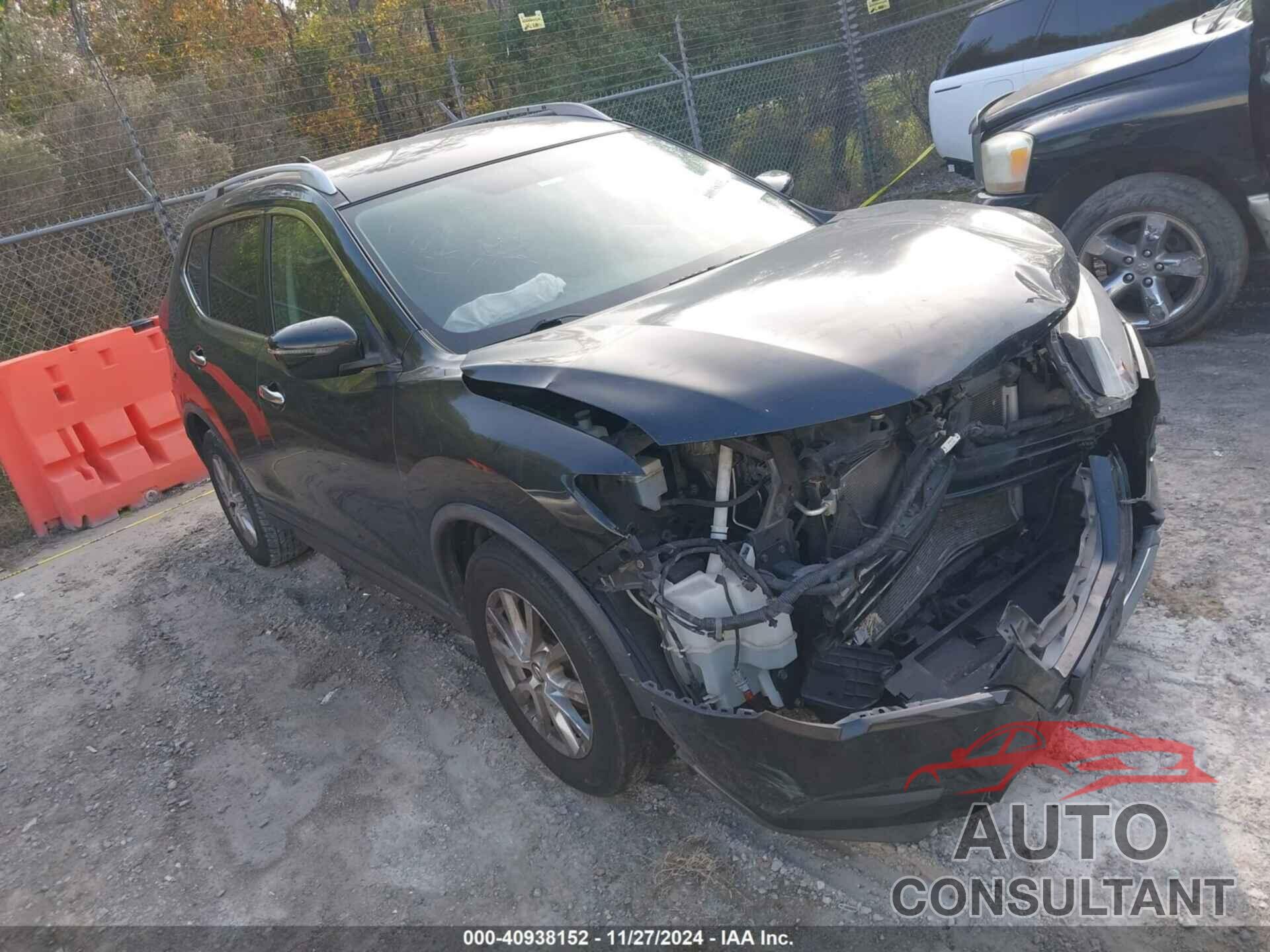 NISSAN ROGUE 2017 - KNMAT2MT1HP584732
