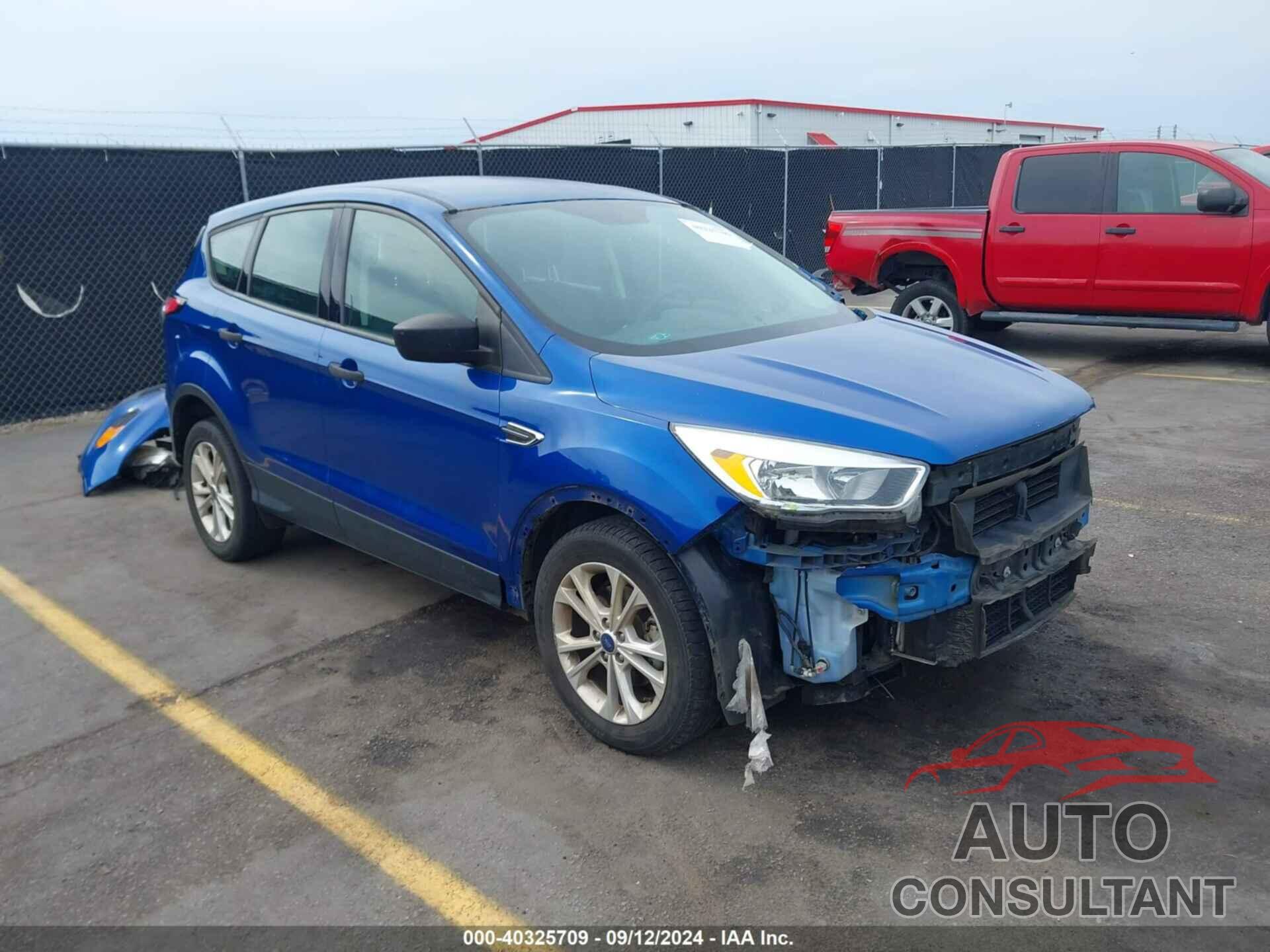 FORD ESCAPE 2017 - 1FMCU0F78HUD34282