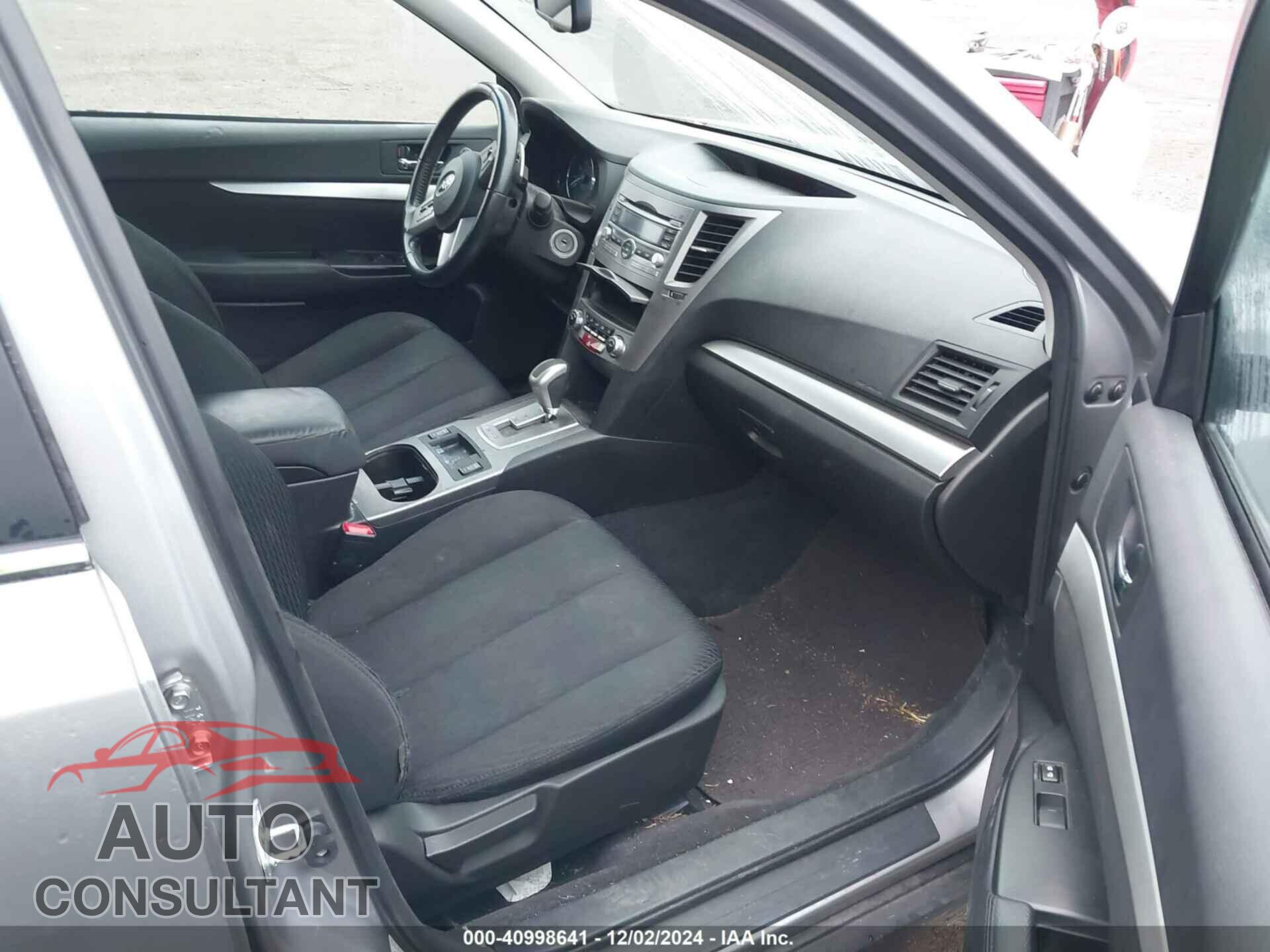 SUBARU OUTBACK 2010 - 4S4BRBGC7A3310751