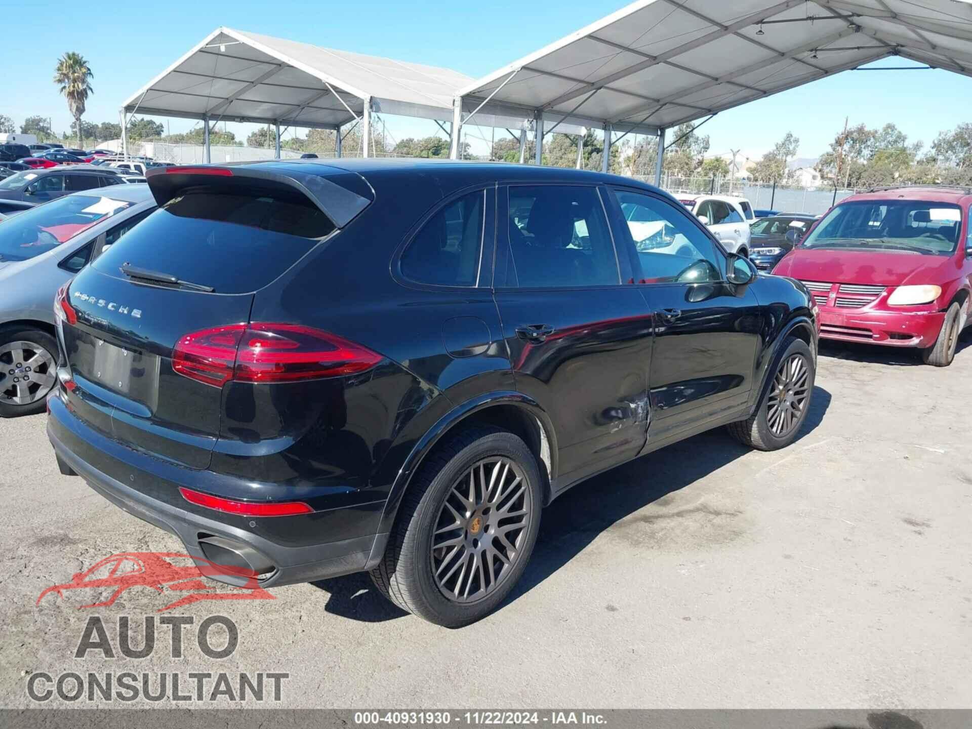 PORSCHE CAYENNE 2017 - WP1AA2A22HKA81336
