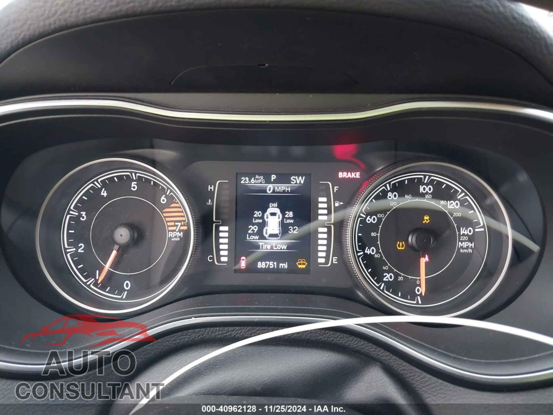 JEEP CHEROKEE 2019 - 1C4PJLCB8KD153473