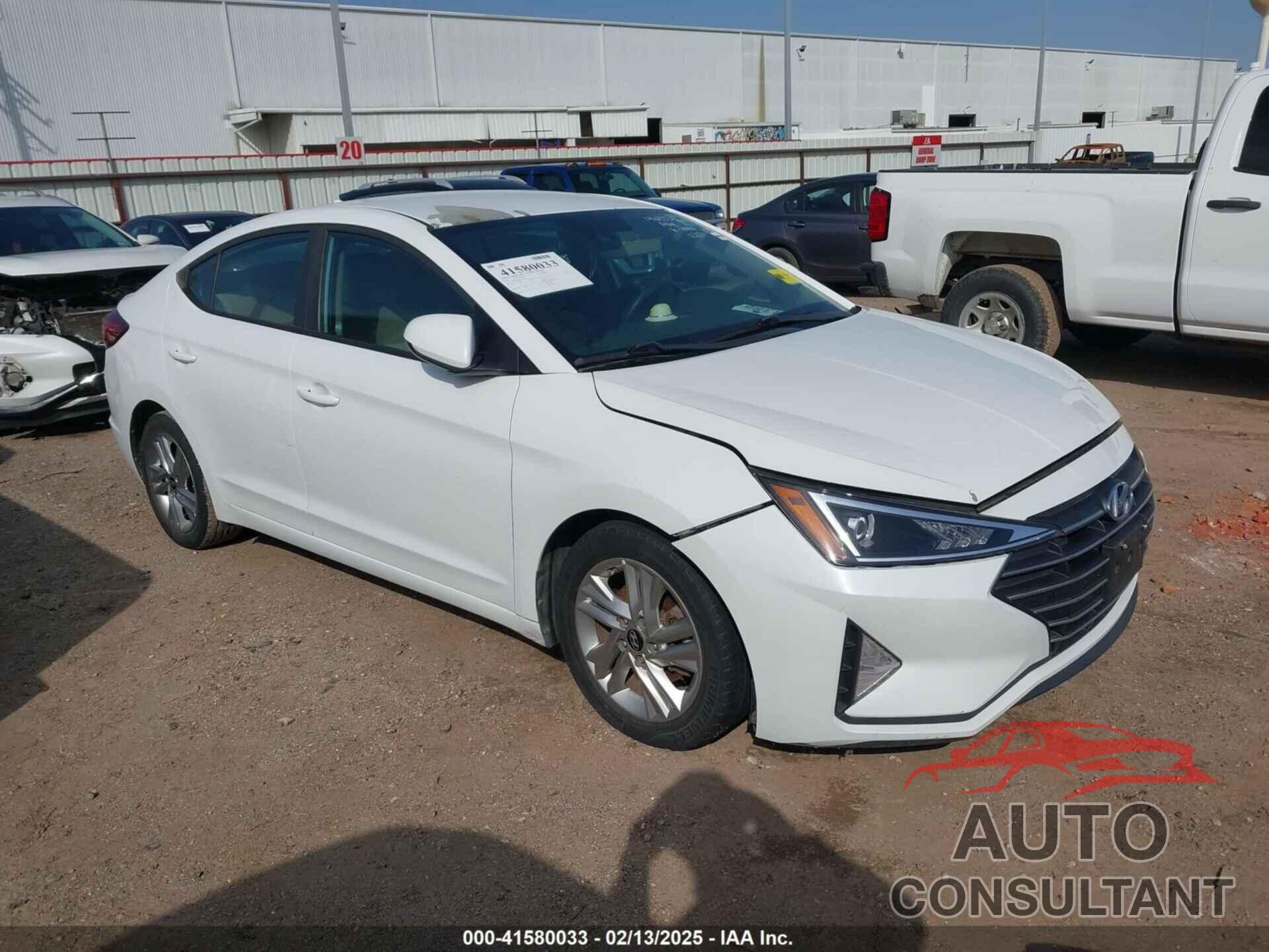 HYUNDAI ELANTRA 2019 - 5NPD84LF1KH467354